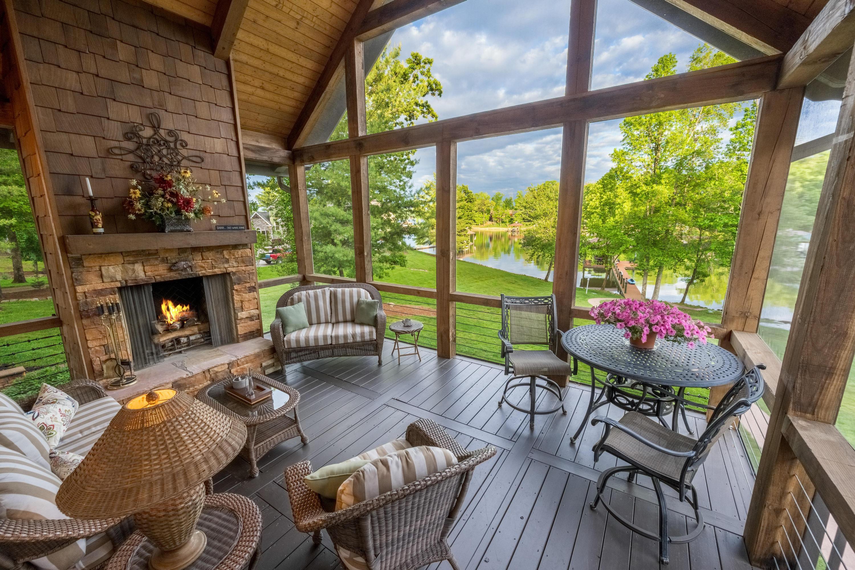 480 Lake Harbor Drive