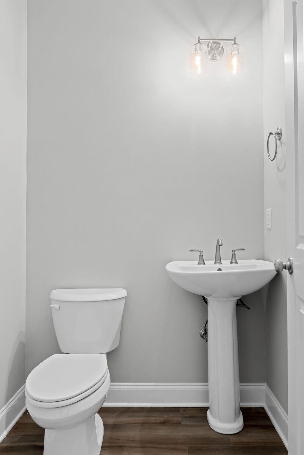 8880 Knolling Loop, 35