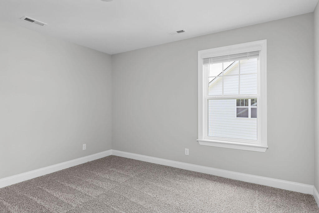 8880 Knolling Loop, 35