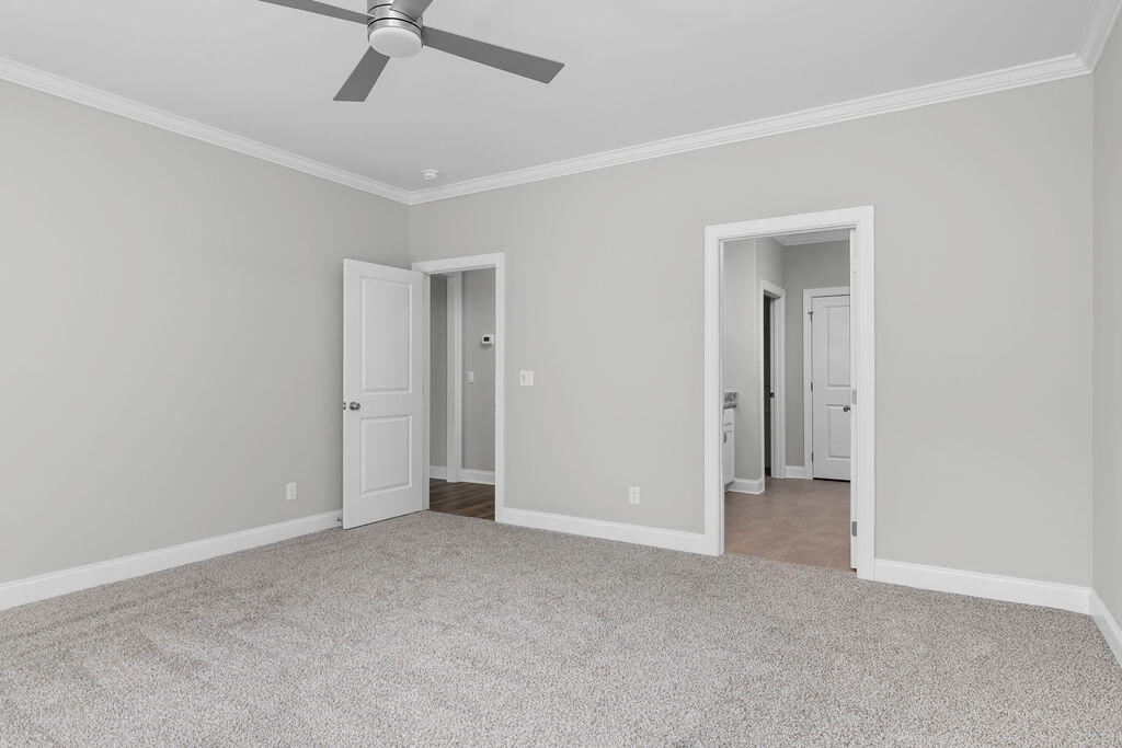 8880 Knolling Loop, 35