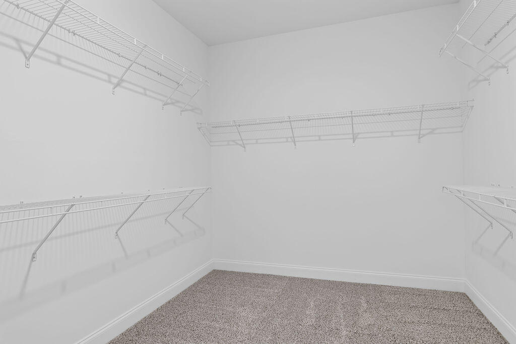 8880 Knolling Loop, 35