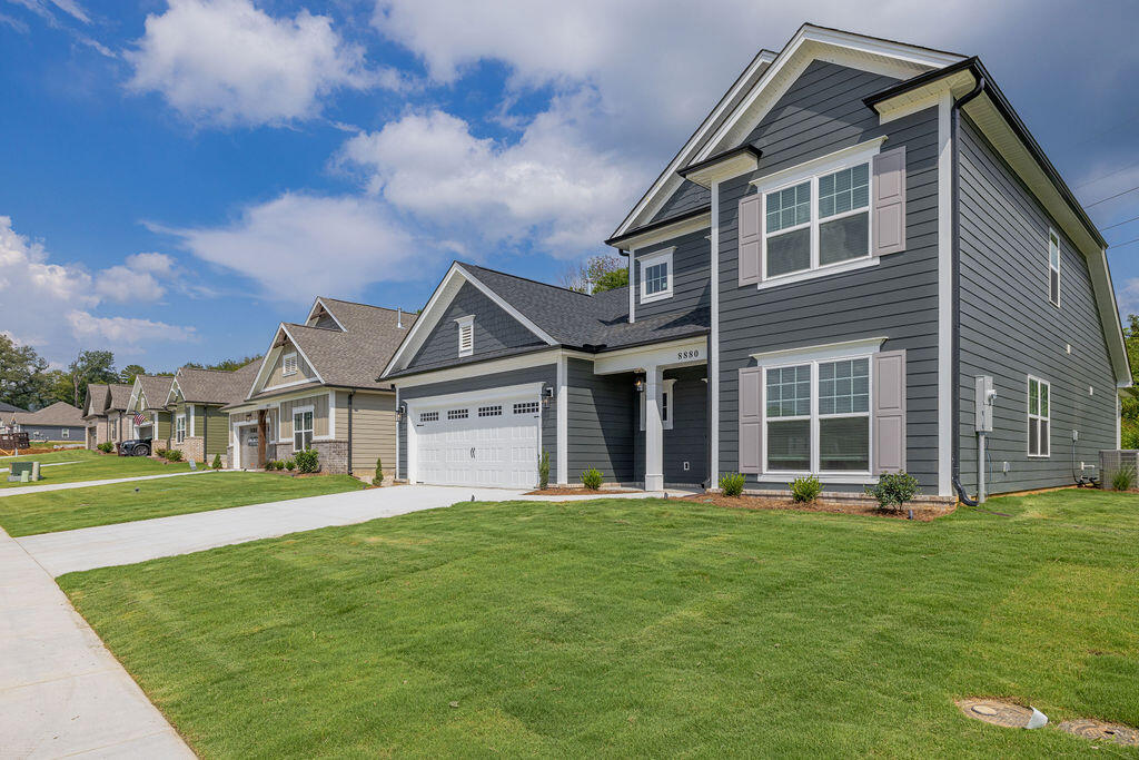 8880 Knolling Loop, 35