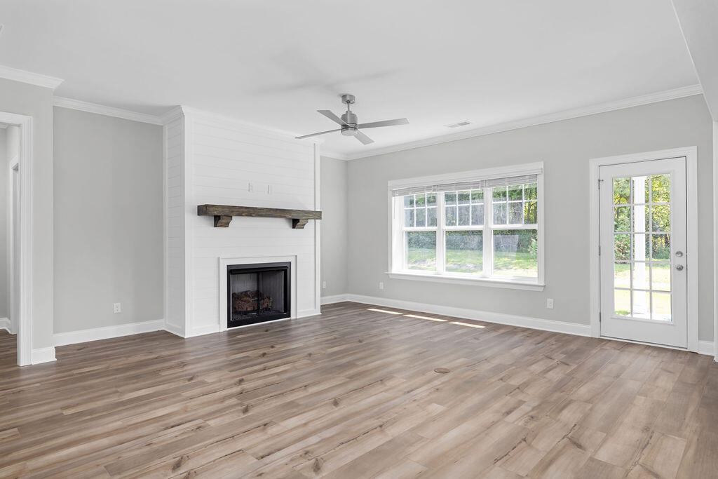 8880 Knolling Loop, 35