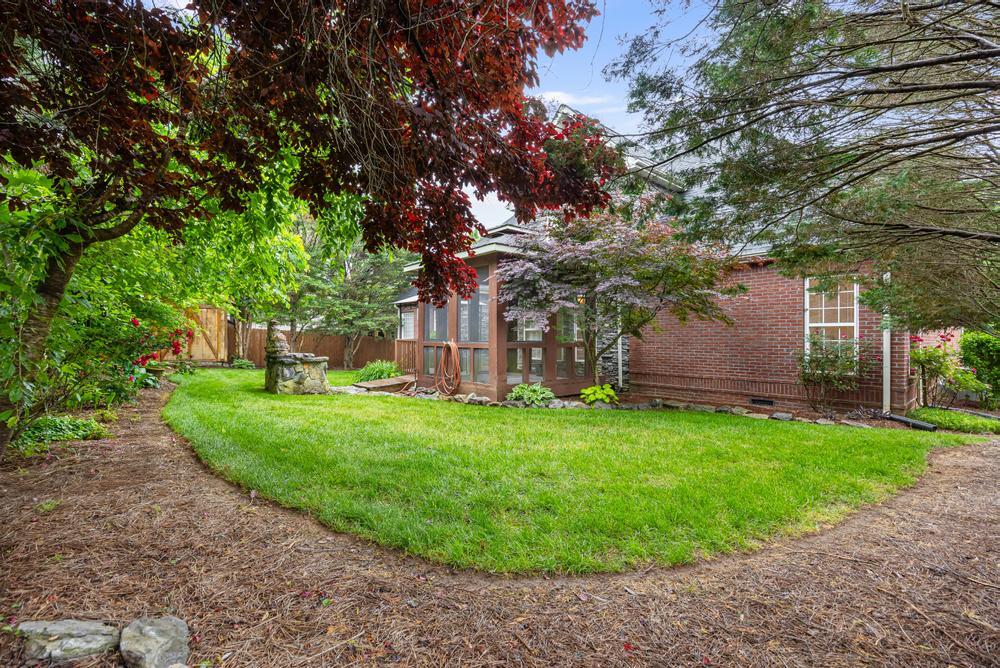 7144 Houser Ridge Lane