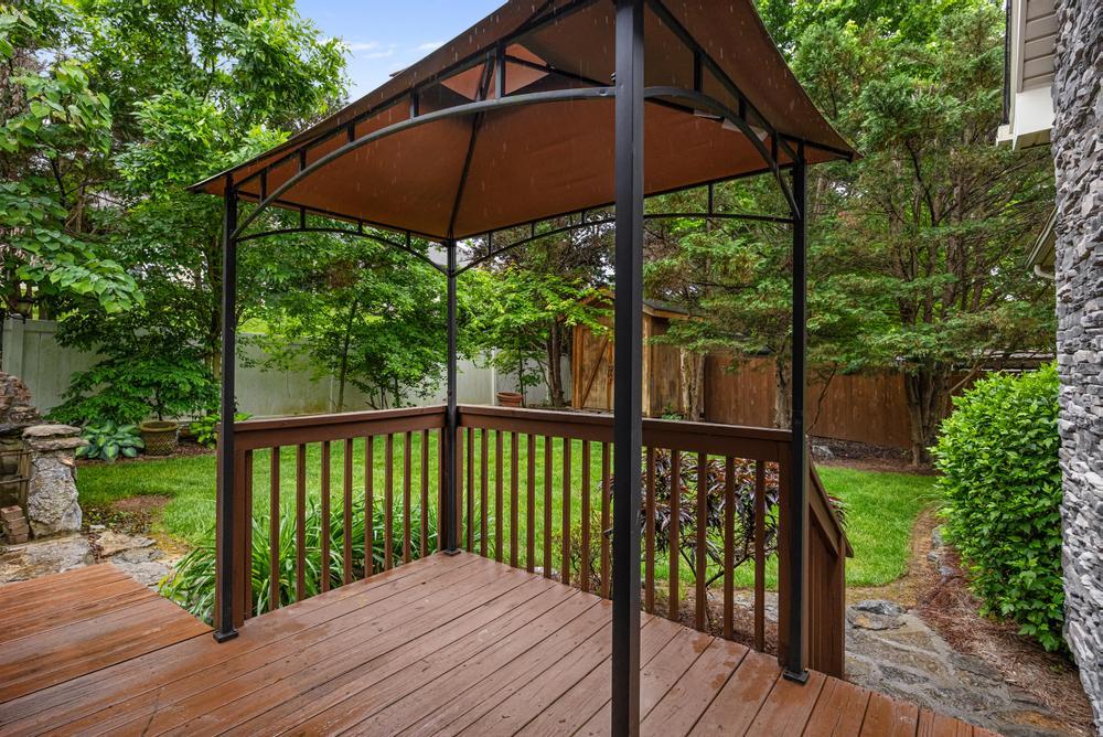 7144 Houser Ridge Lane