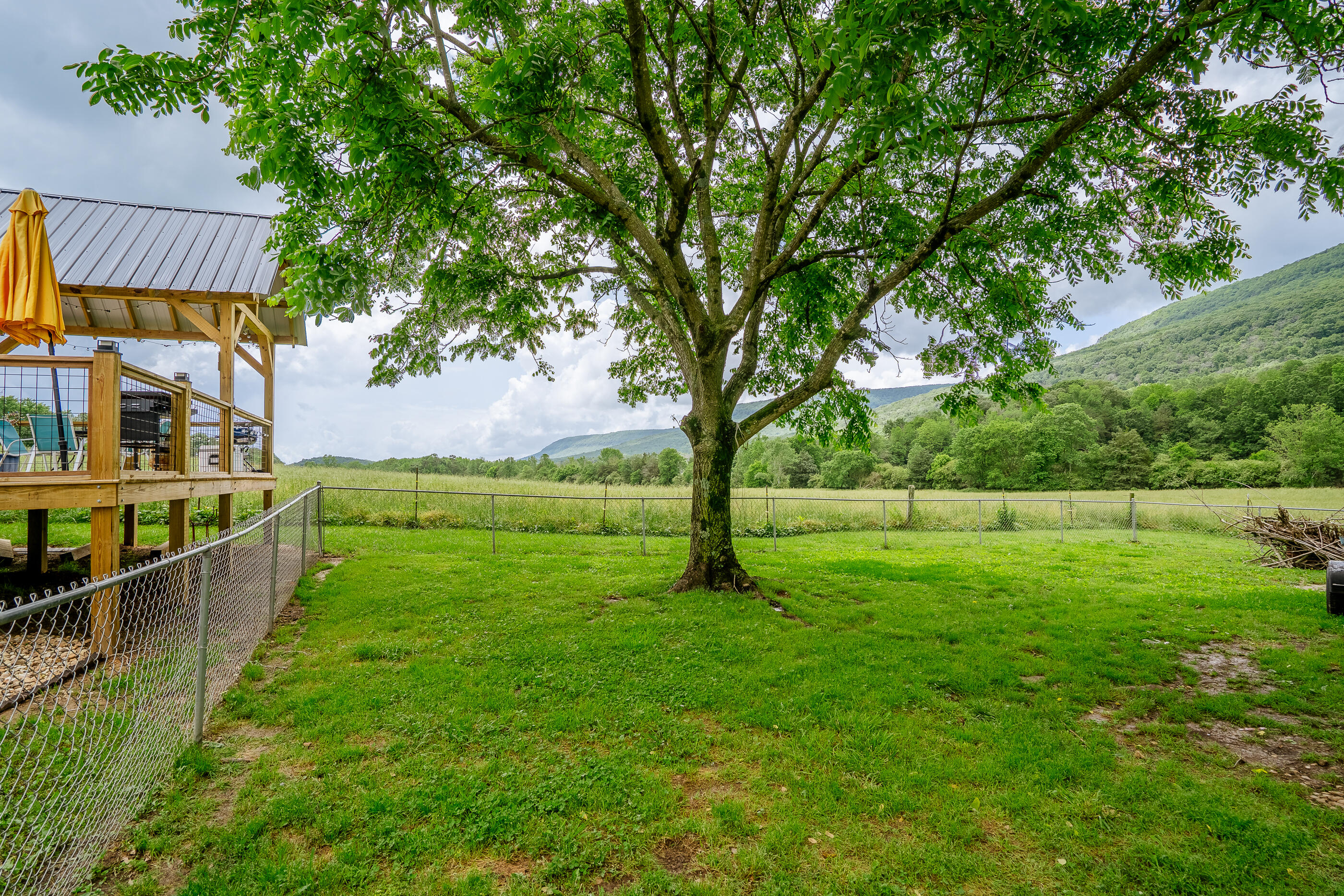 976 Chamberlain Road, LaFayette