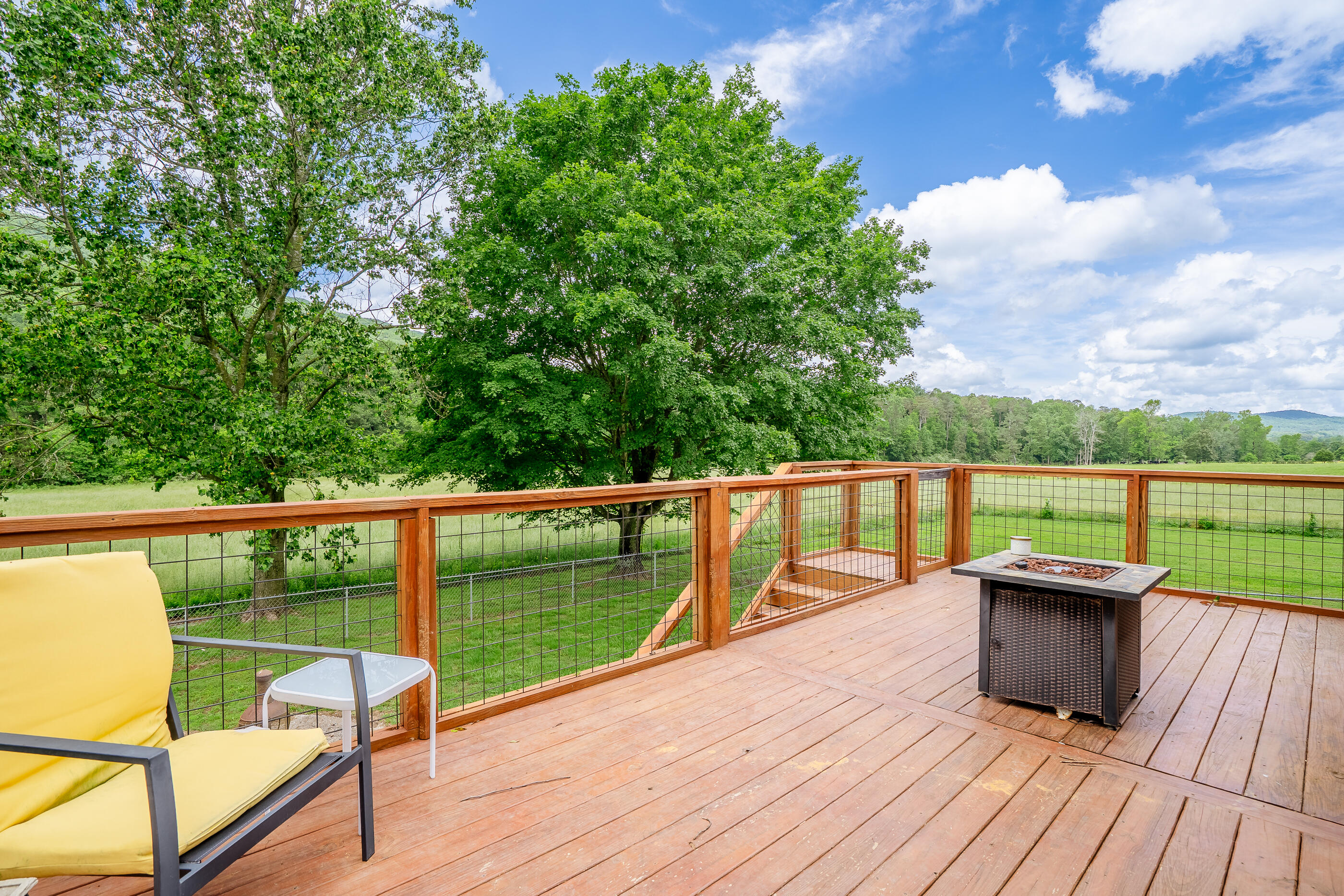 976 Chamberlain Road, LaFayette