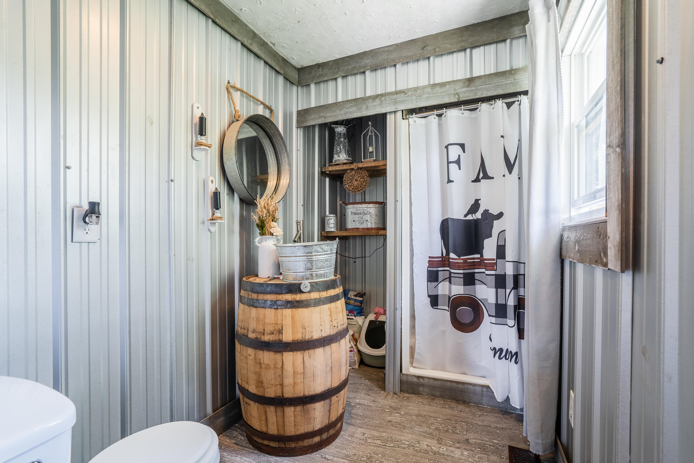 976 Chamberlain Road, LaFayette