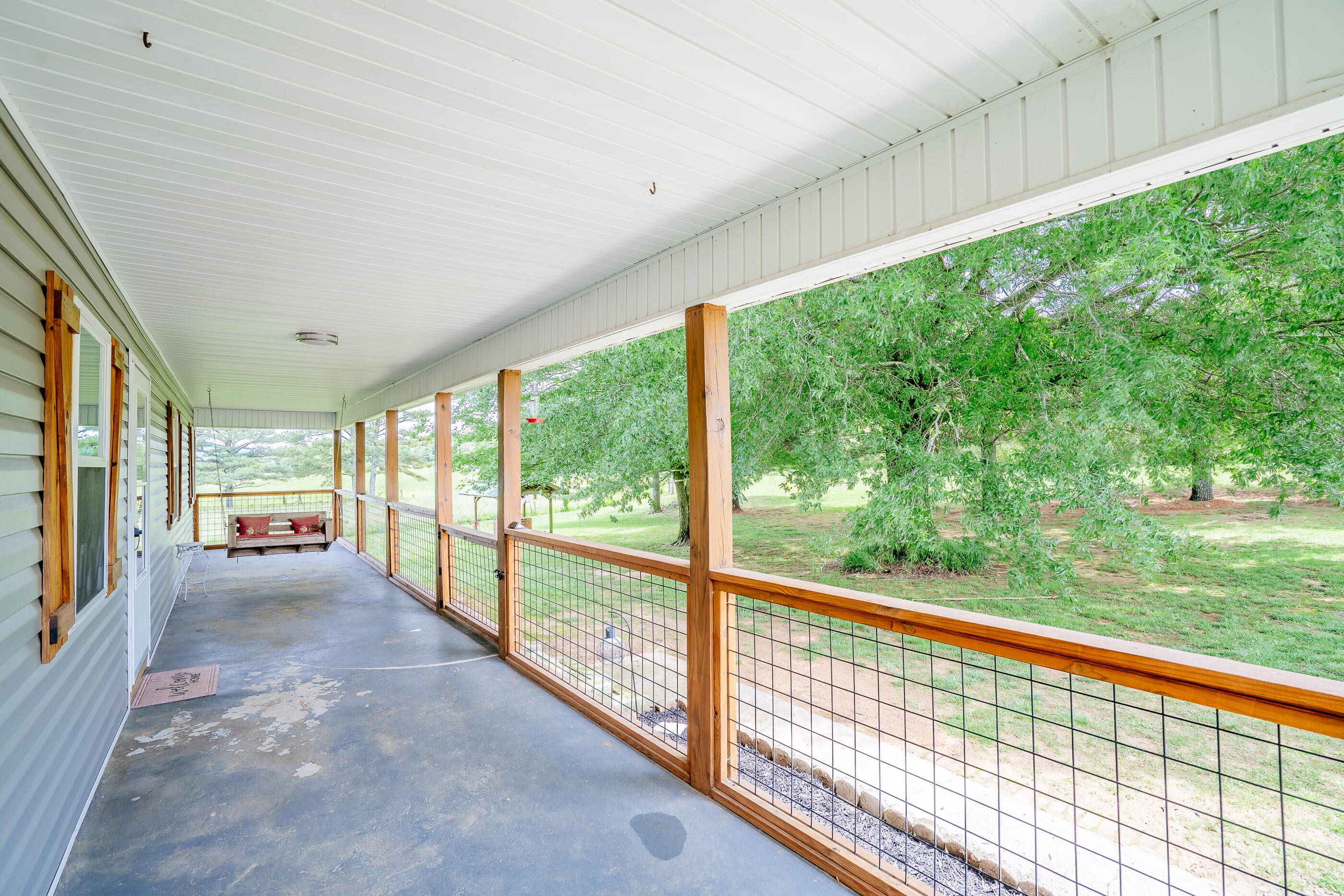 976 Chamberlain Road, LaFayette