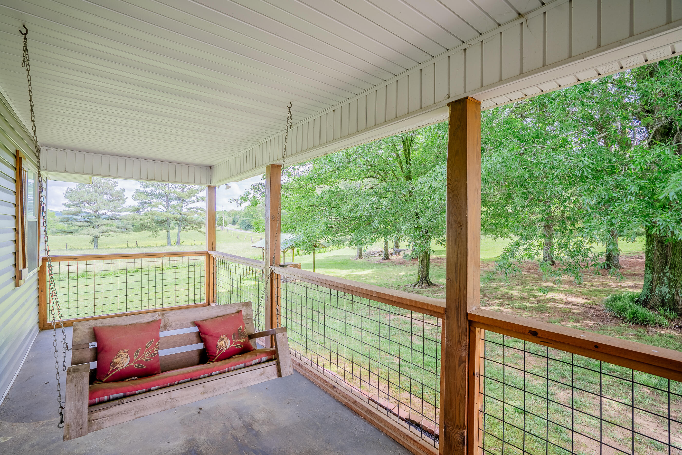 976 Chamberlain Road, LaFayette