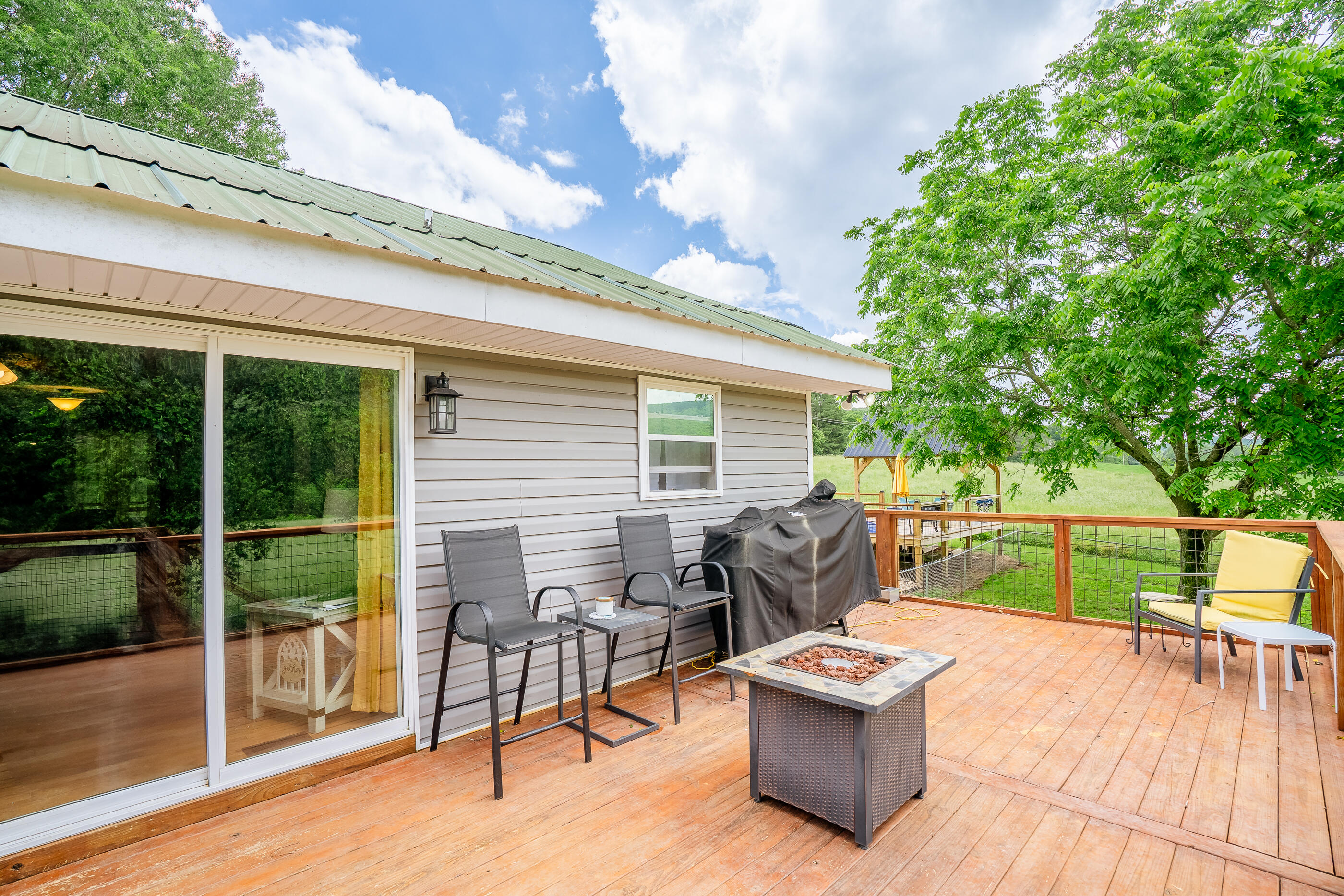 976 Chamberlain Road, LaFayette