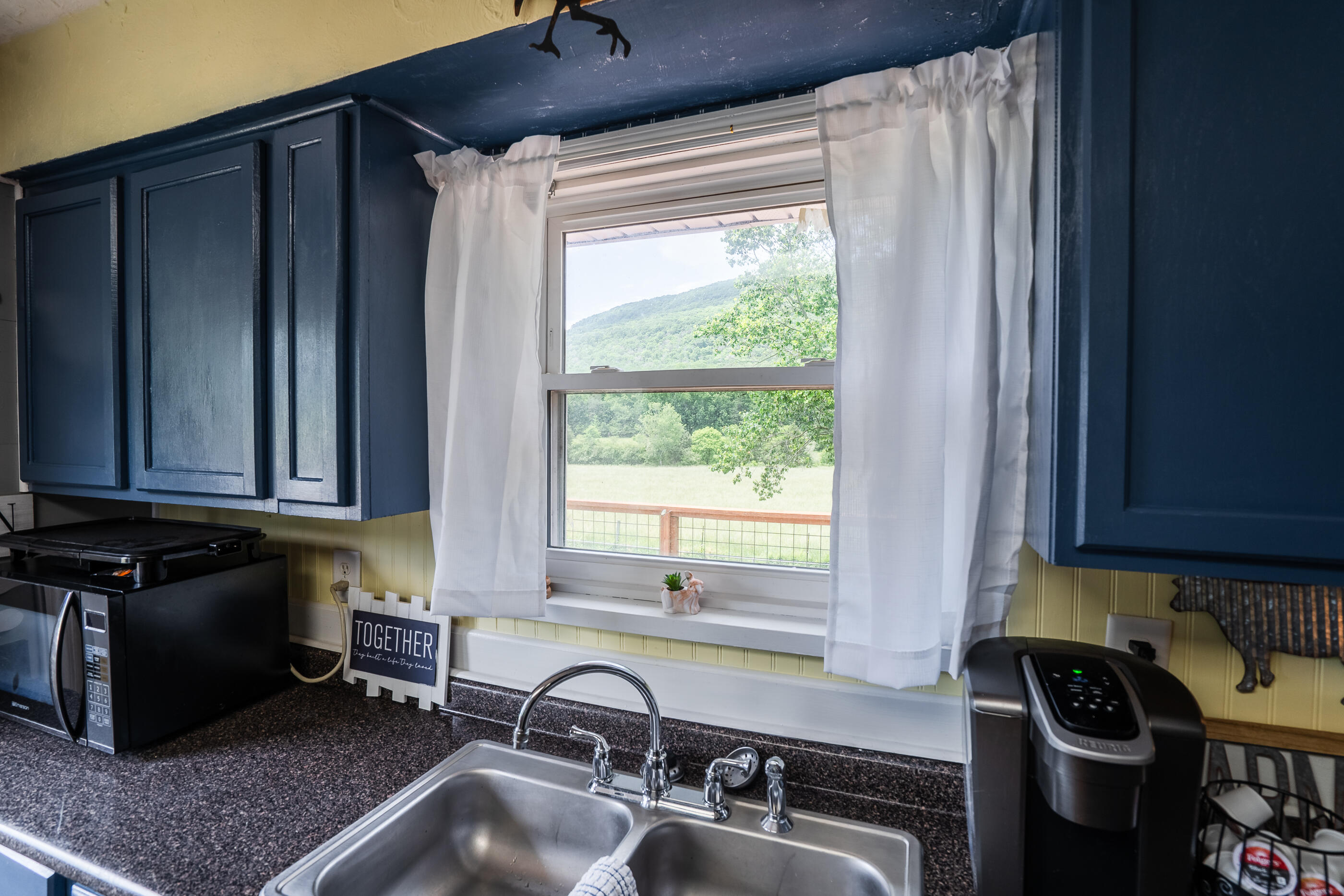 976 Chamberlain Road, LaFayette