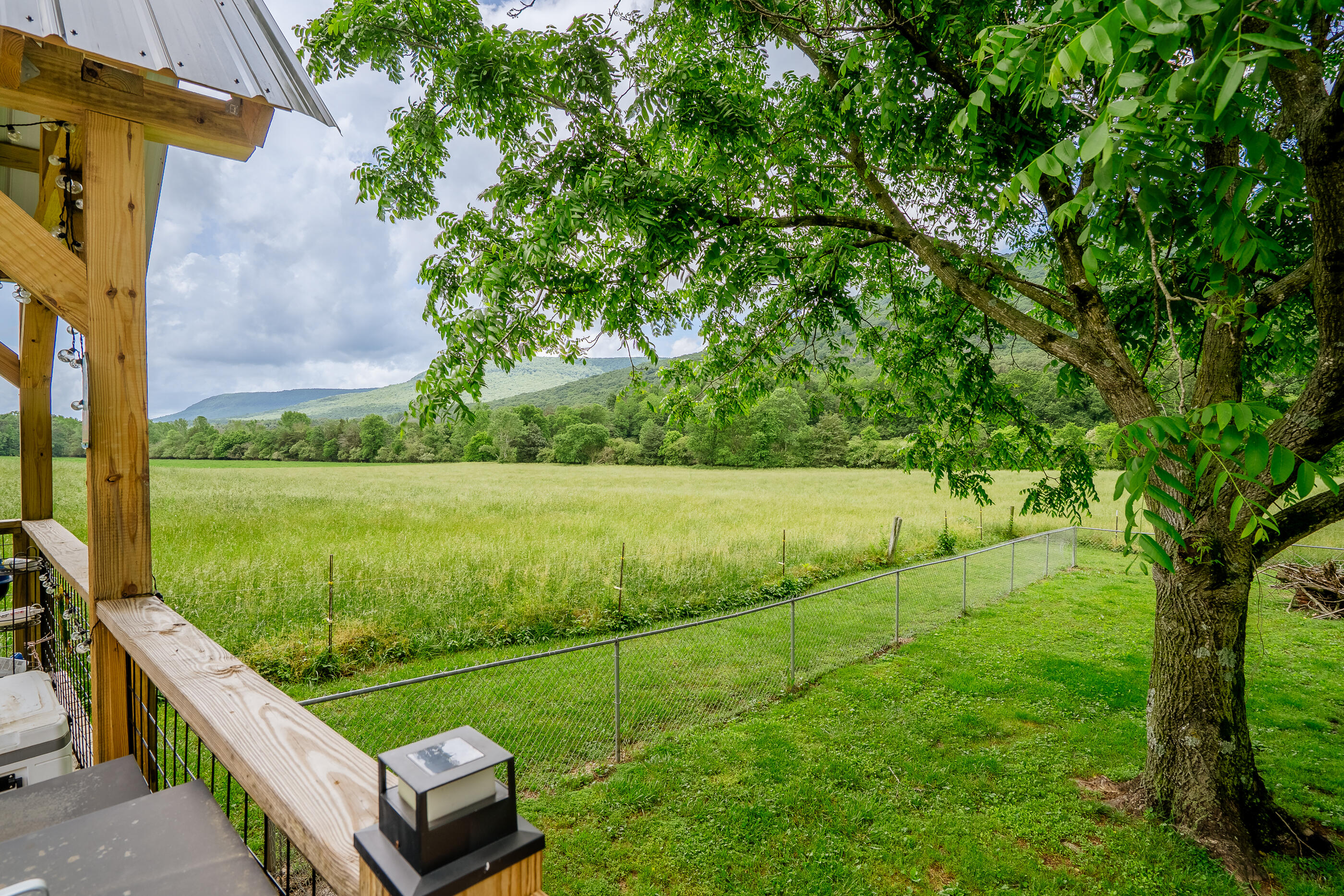 976 Chamberlain Road, LaFayette