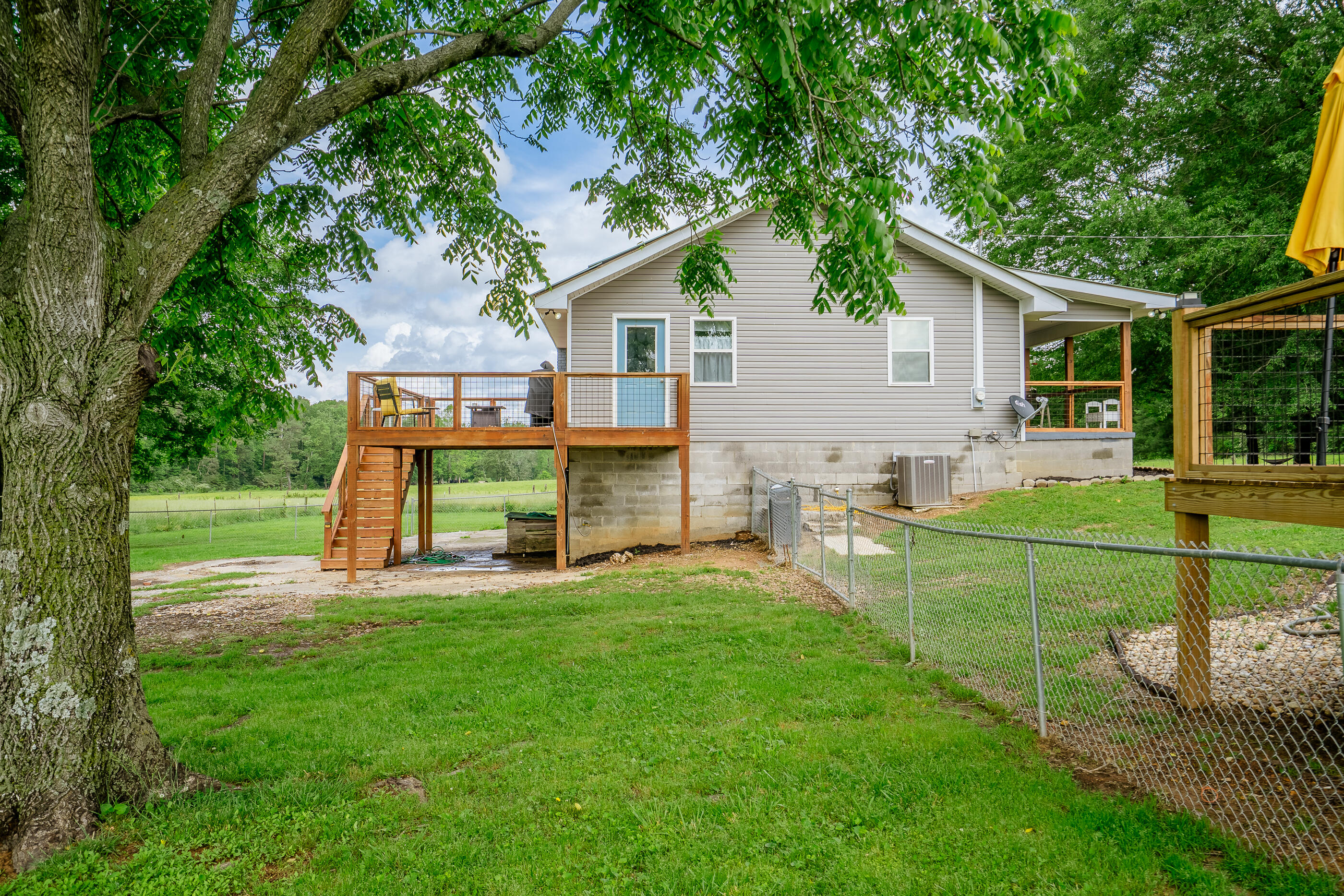 976 Chamberlain Road, LaFayette