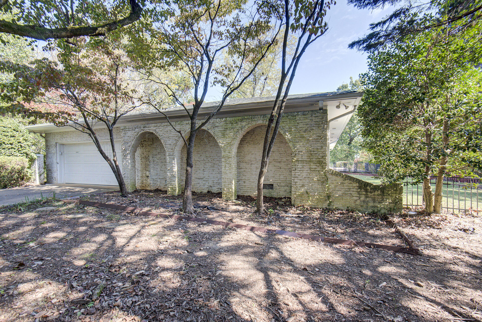 5851 N Park Road