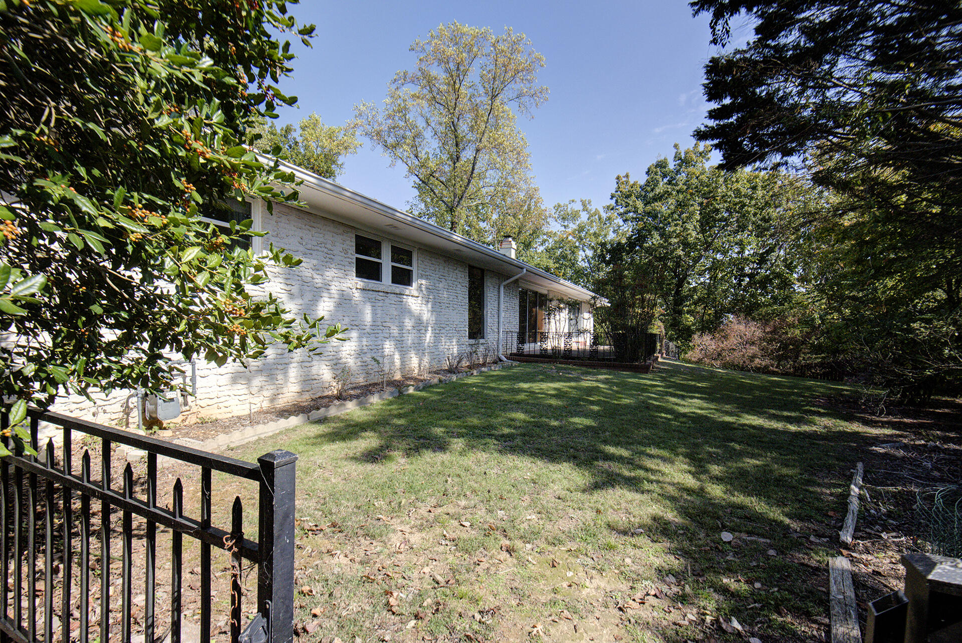 5851 N Park Road
