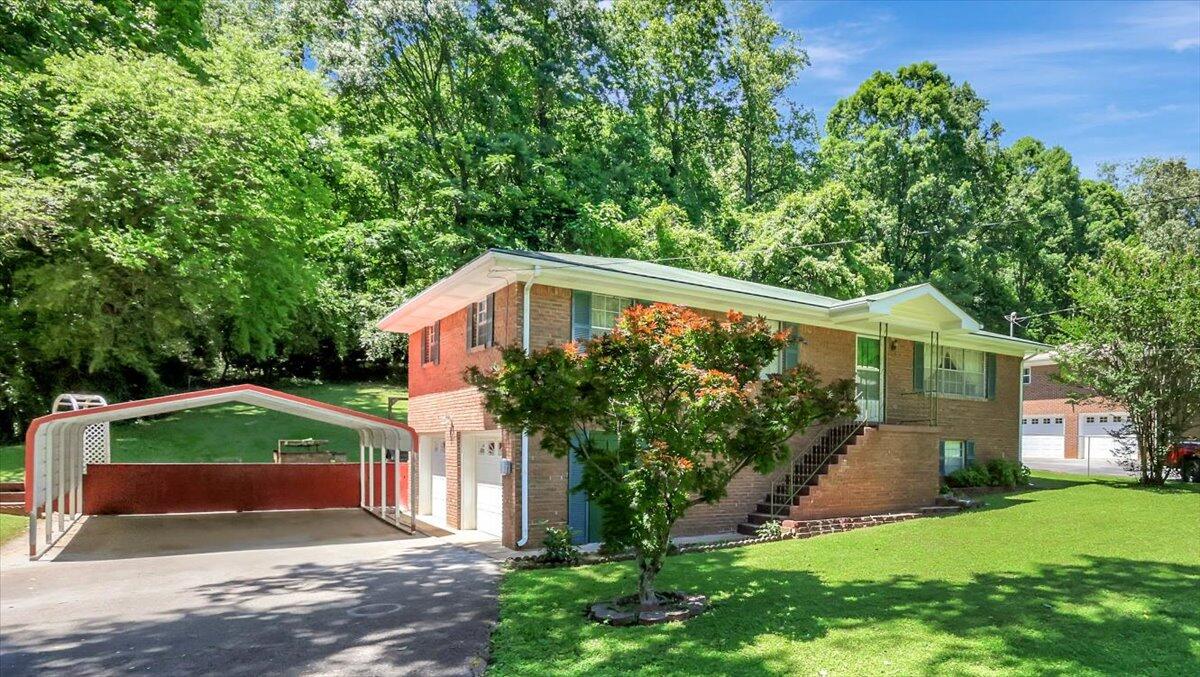 425 Lullwater Road