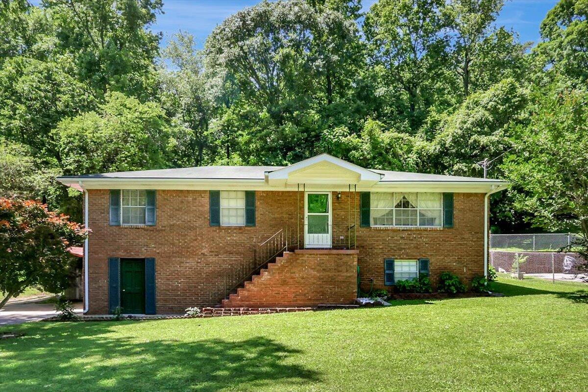 425 Lullwater Road