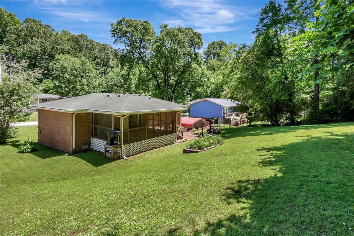 425 Lullwater Road