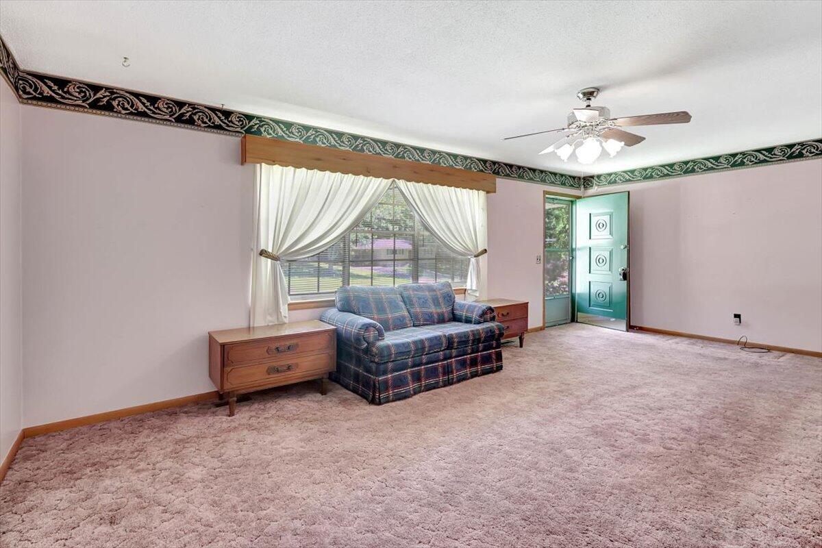 425 Lullwater Road