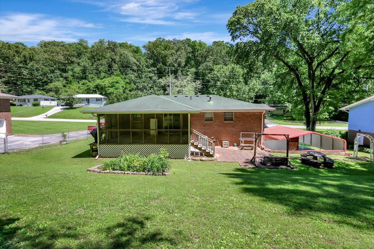 425 Lullwater Road