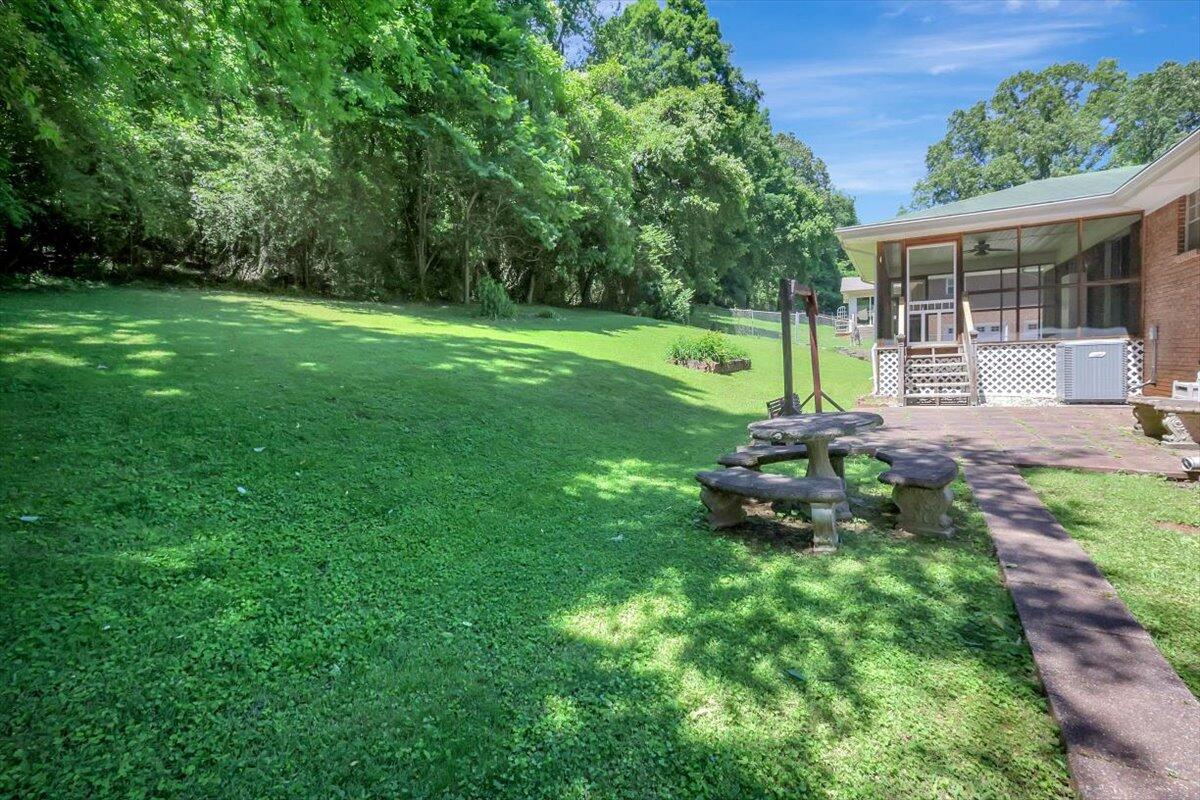 425 Lullwater Road