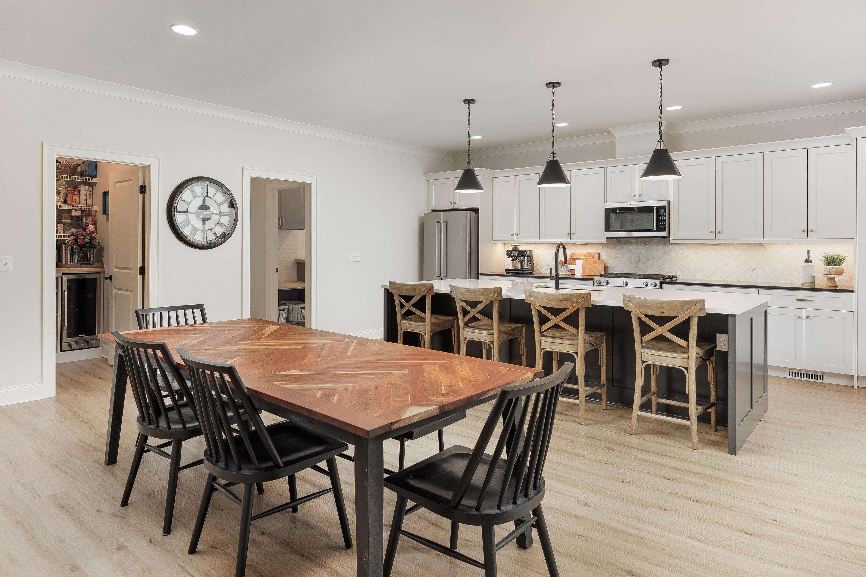 8685 Woodbury Acre Court