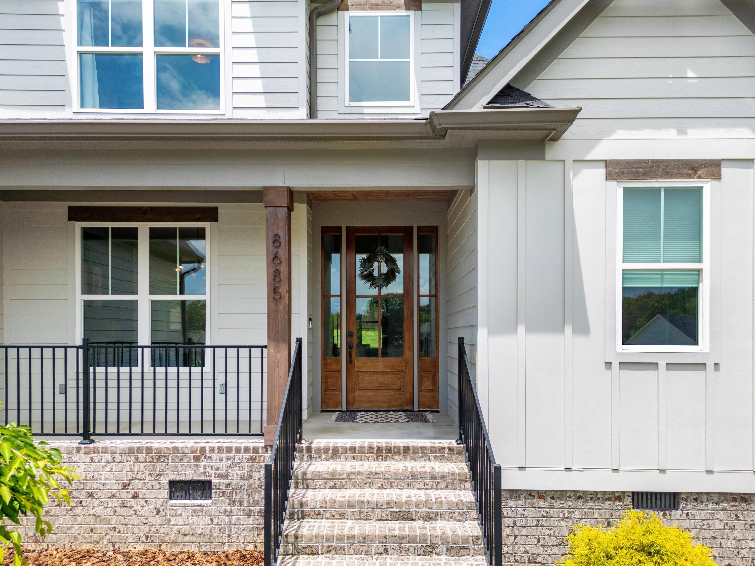8685 Woodbury Acre Court