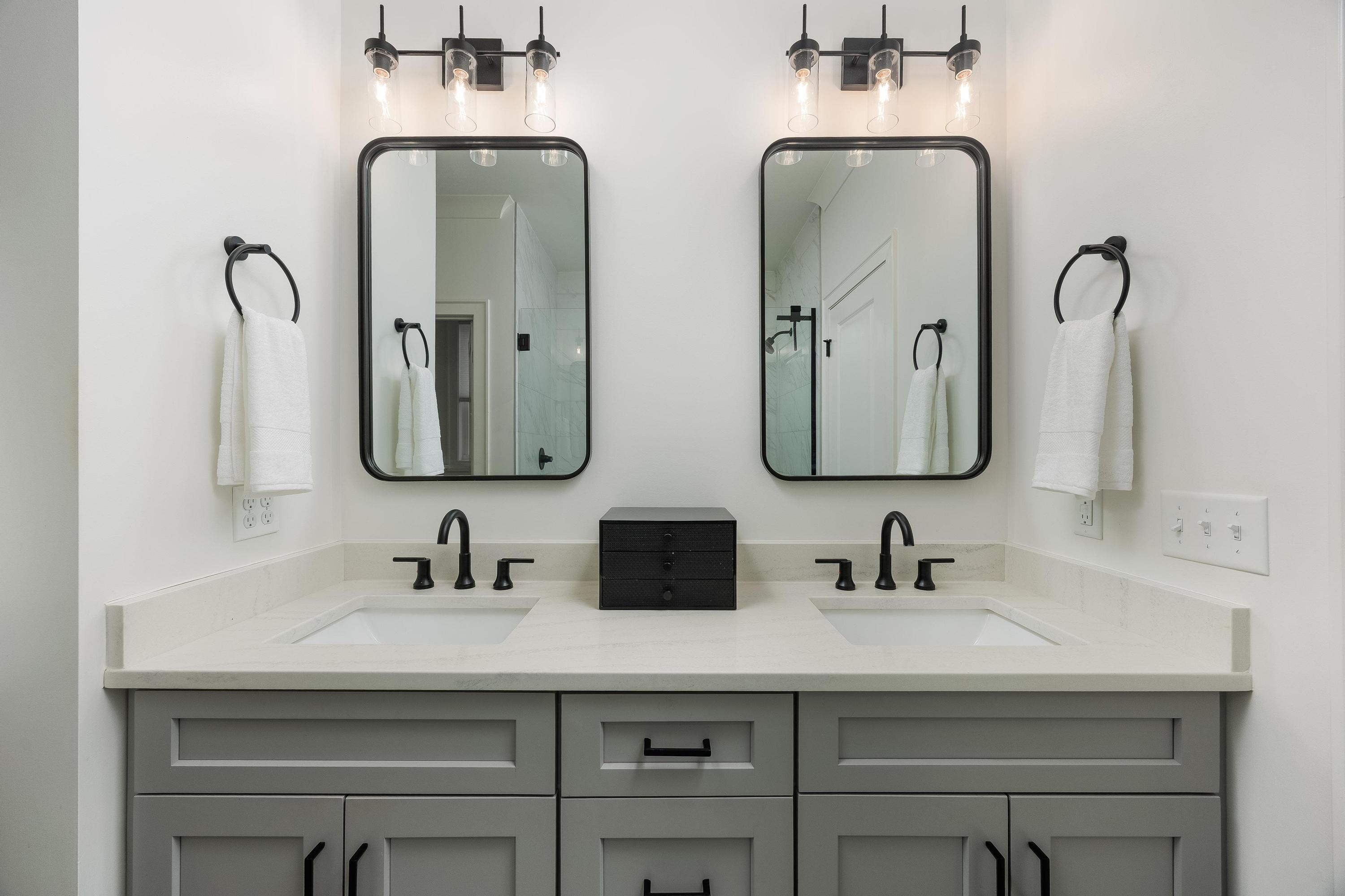 8685 Woodbury Acre Court
