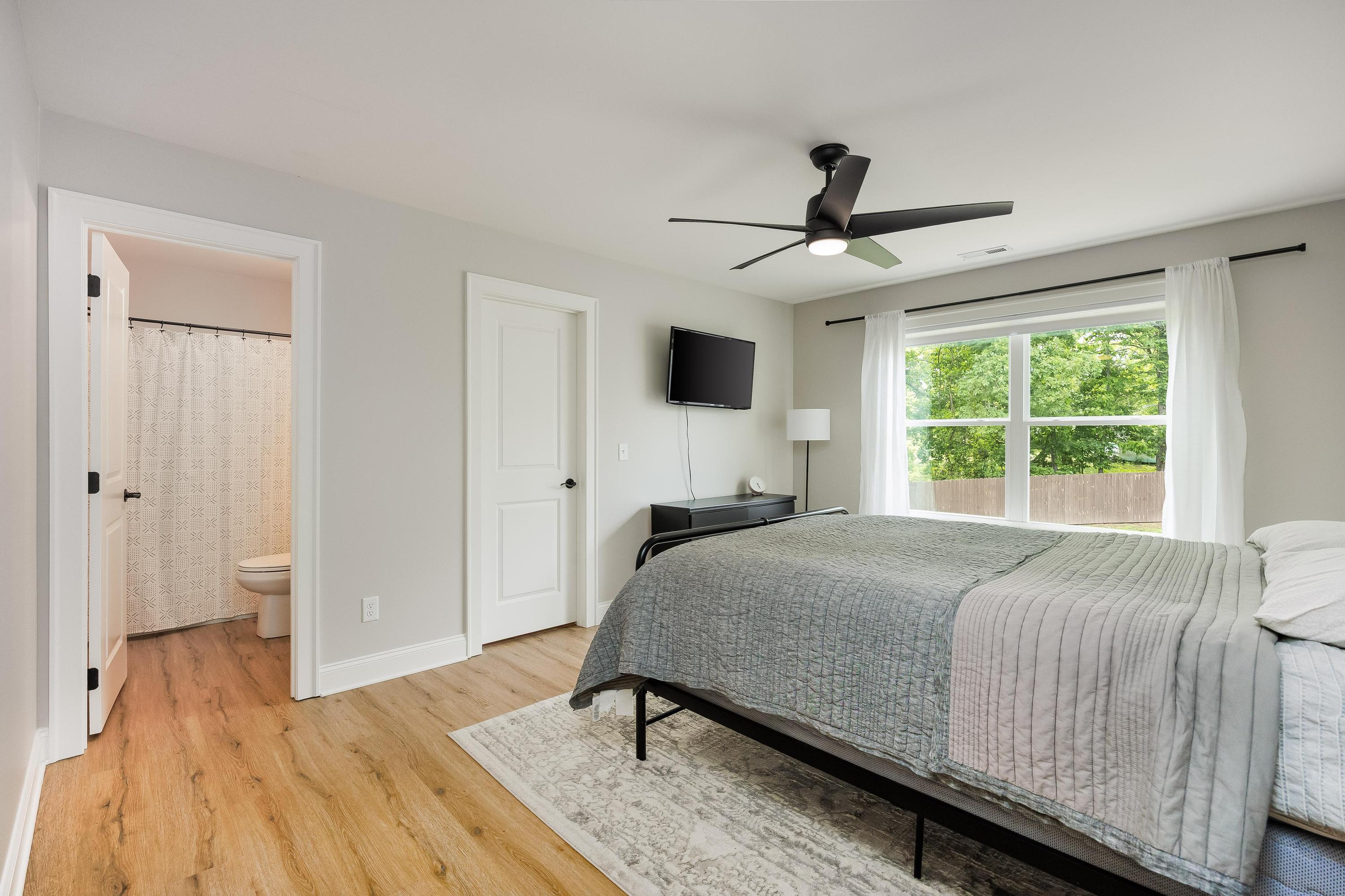 8685 Woodbury Acre Court