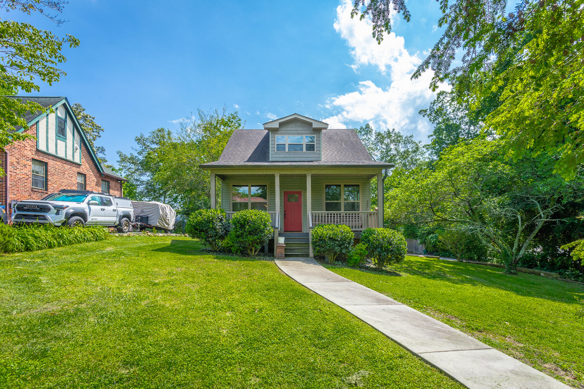 3304 Windsor Court