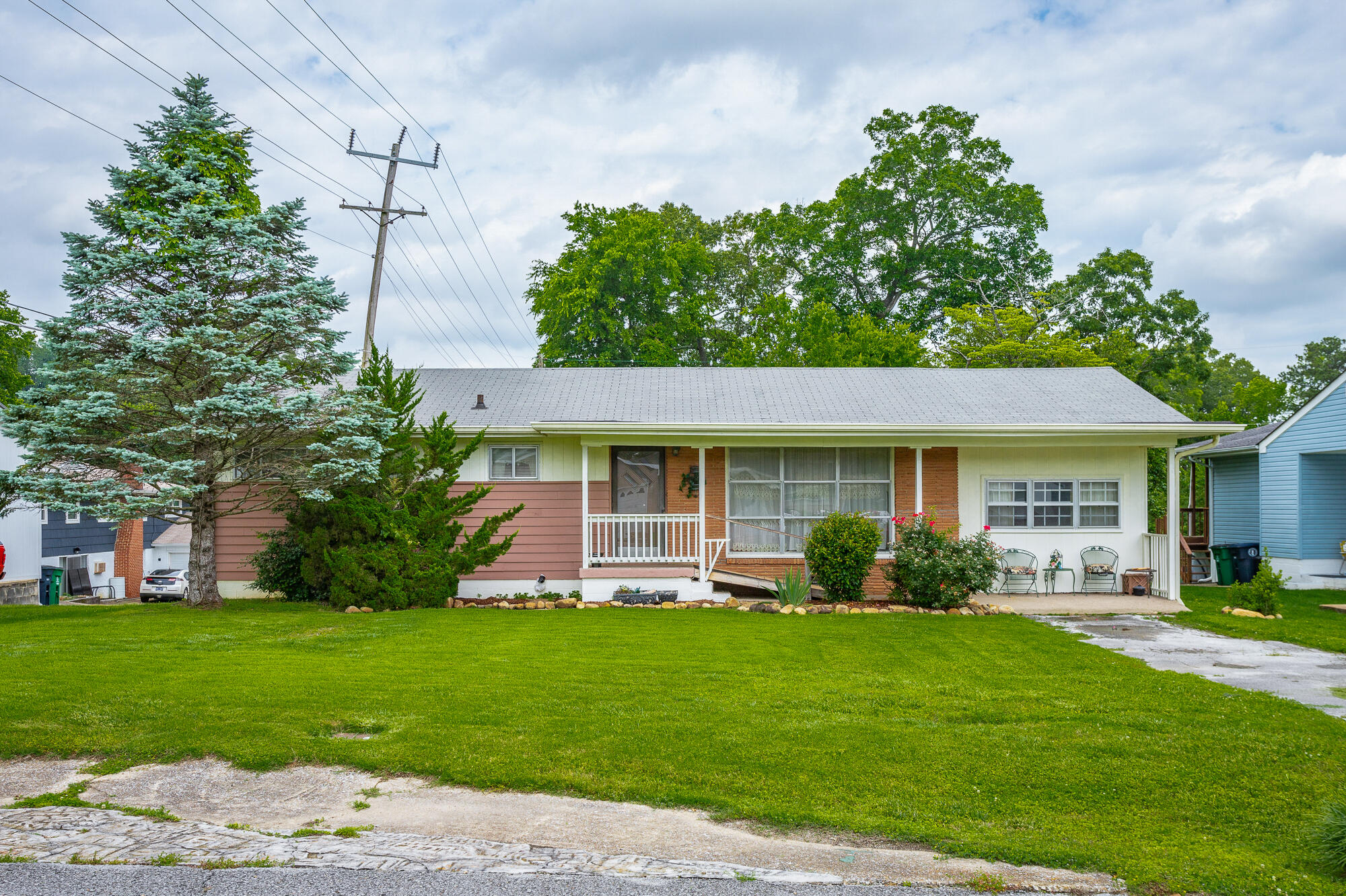 4019 Dellway Circle