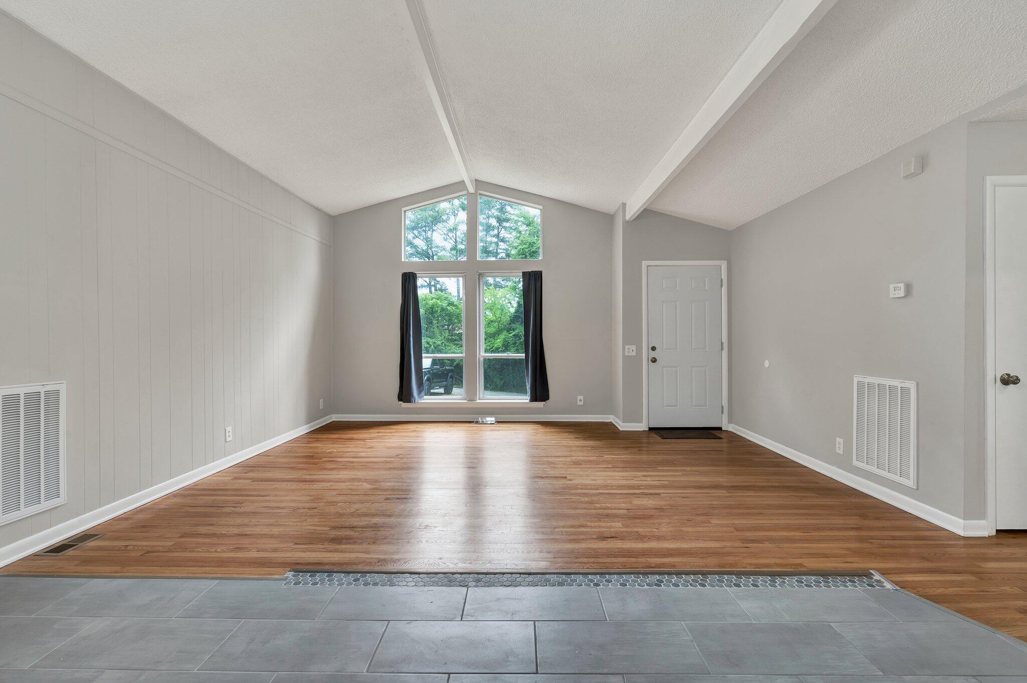 6568 Barnie Fay Lane