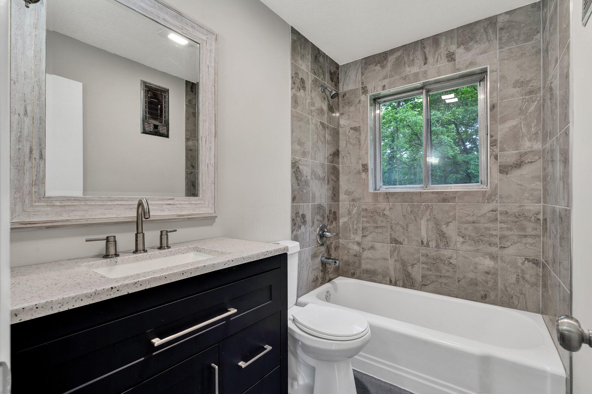 6568 Barnie Fay Lane