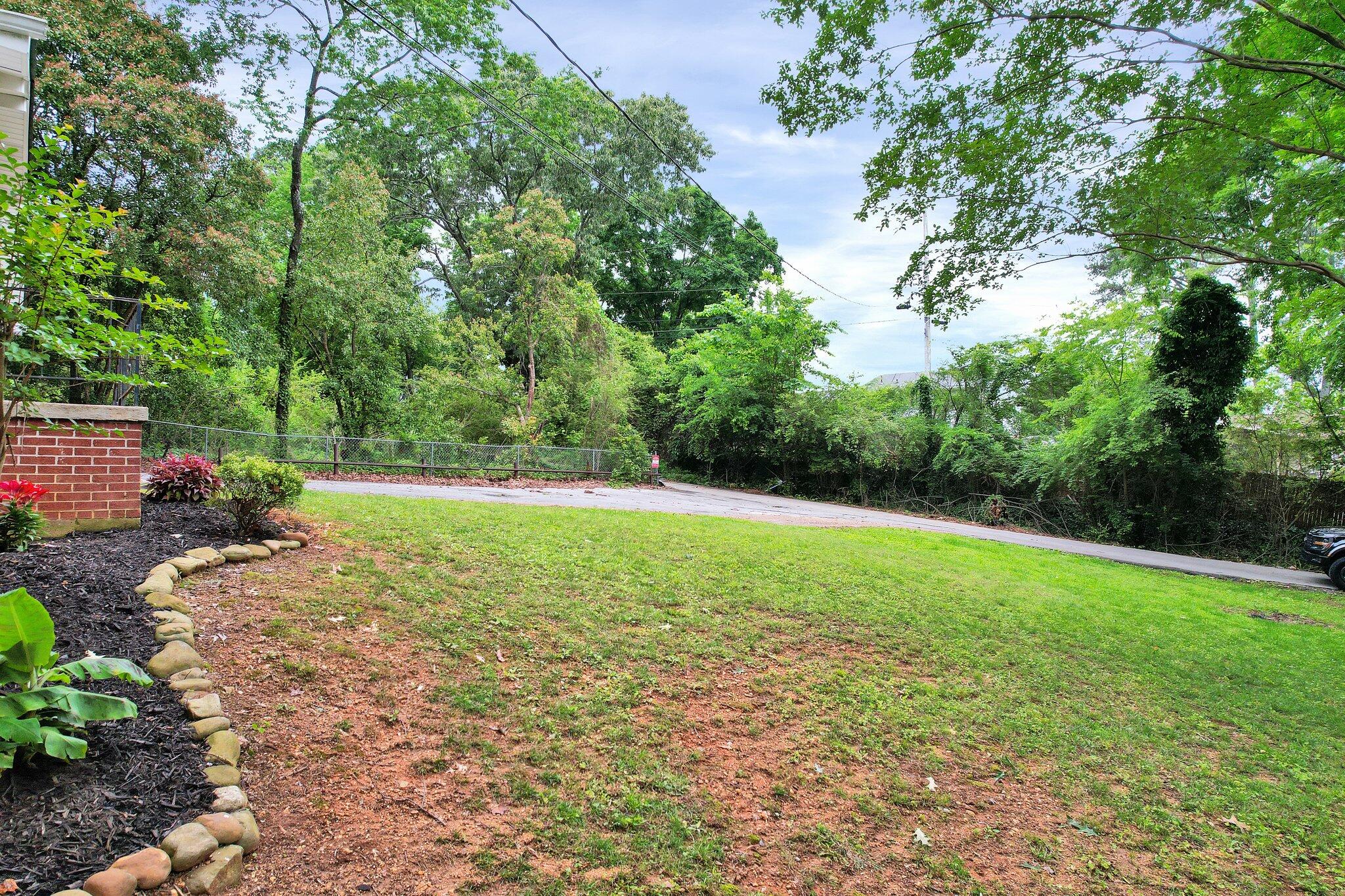 6568 Barnie Fay Lane