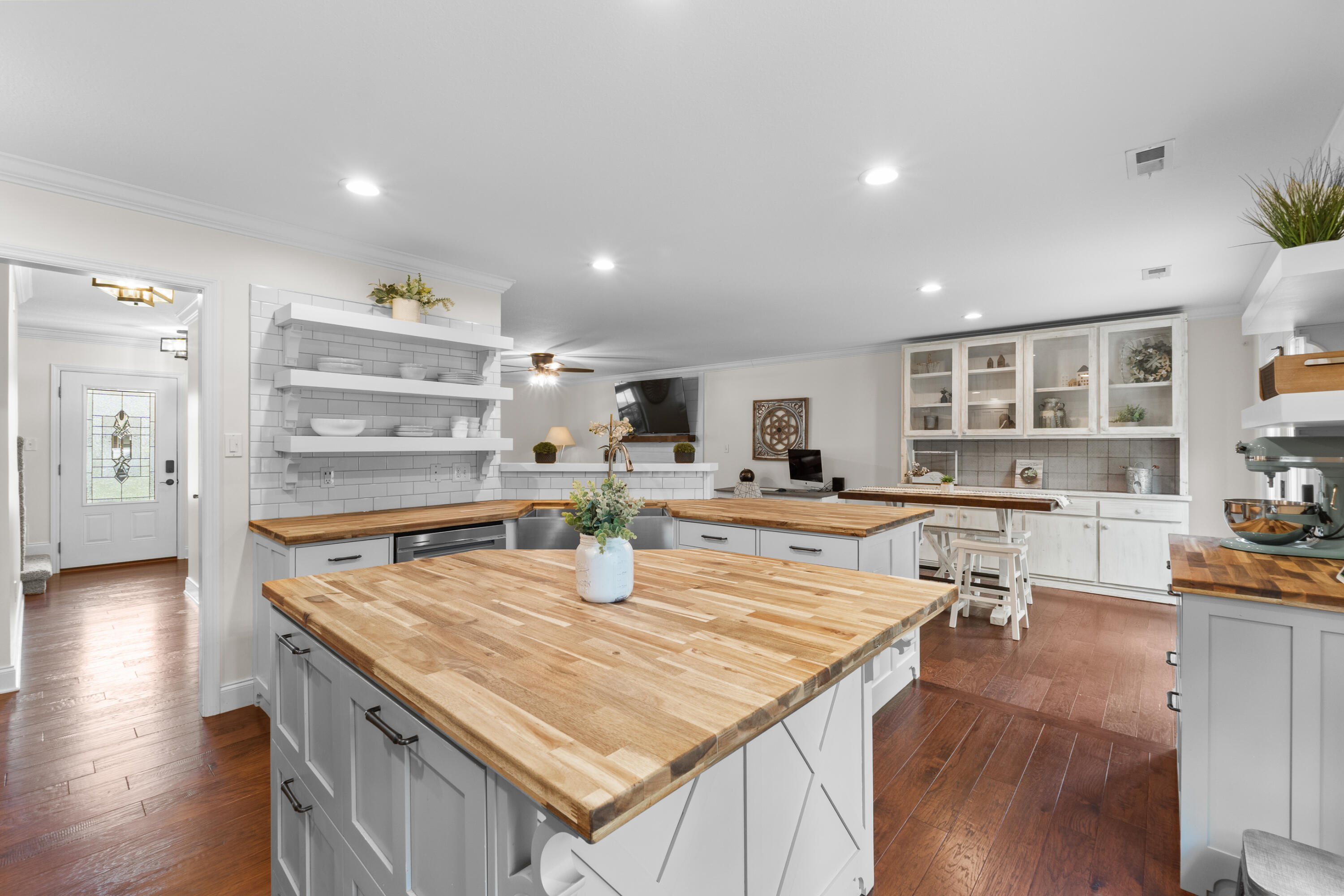 1208 Dark Creek Lane