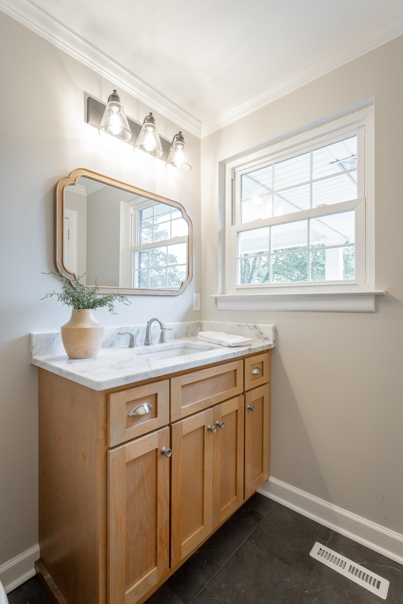 5873 Old Dayton Pike