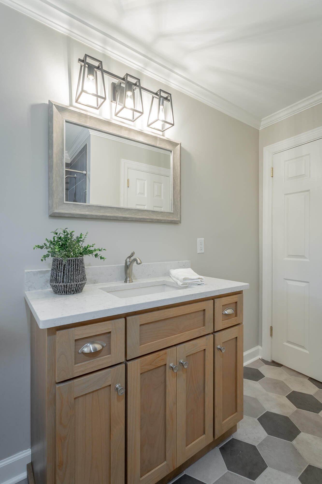 5873 Old Dayton Pike