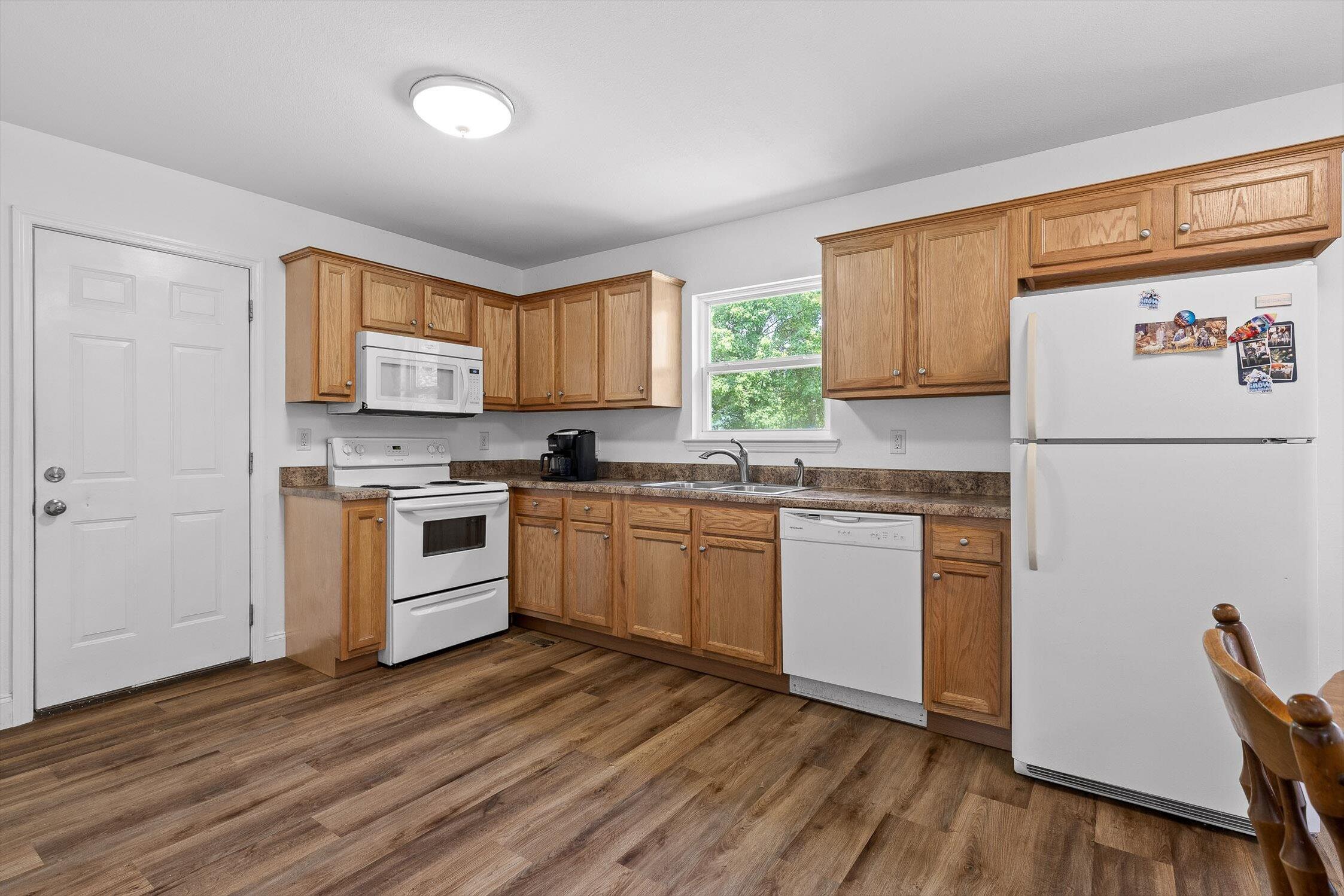 128 Mountain Breeze Avenue