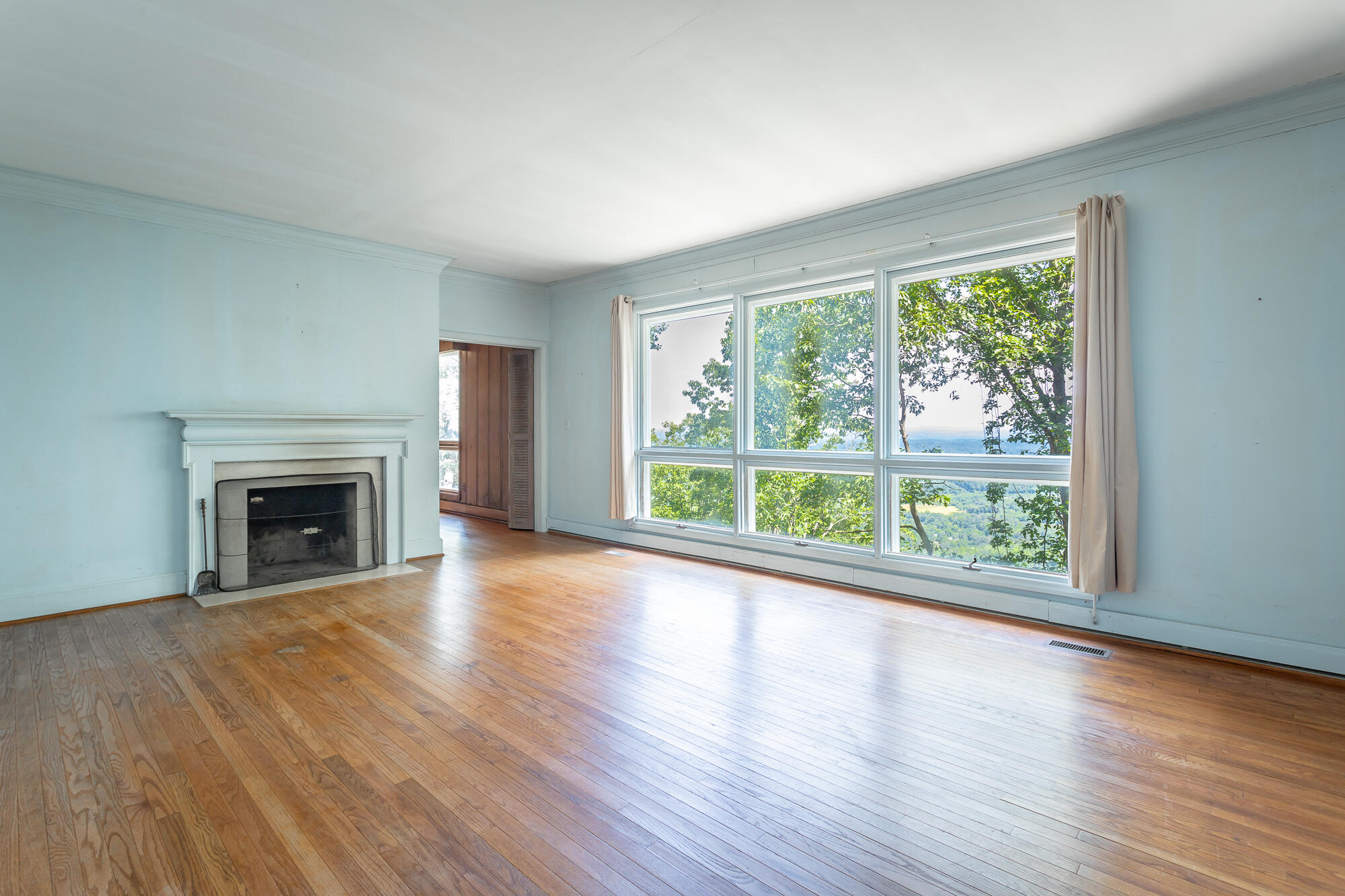 1613 Fairy Dell Trail