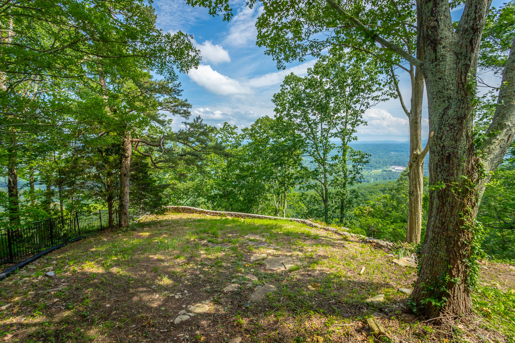 1613 Fairy Dell Trail