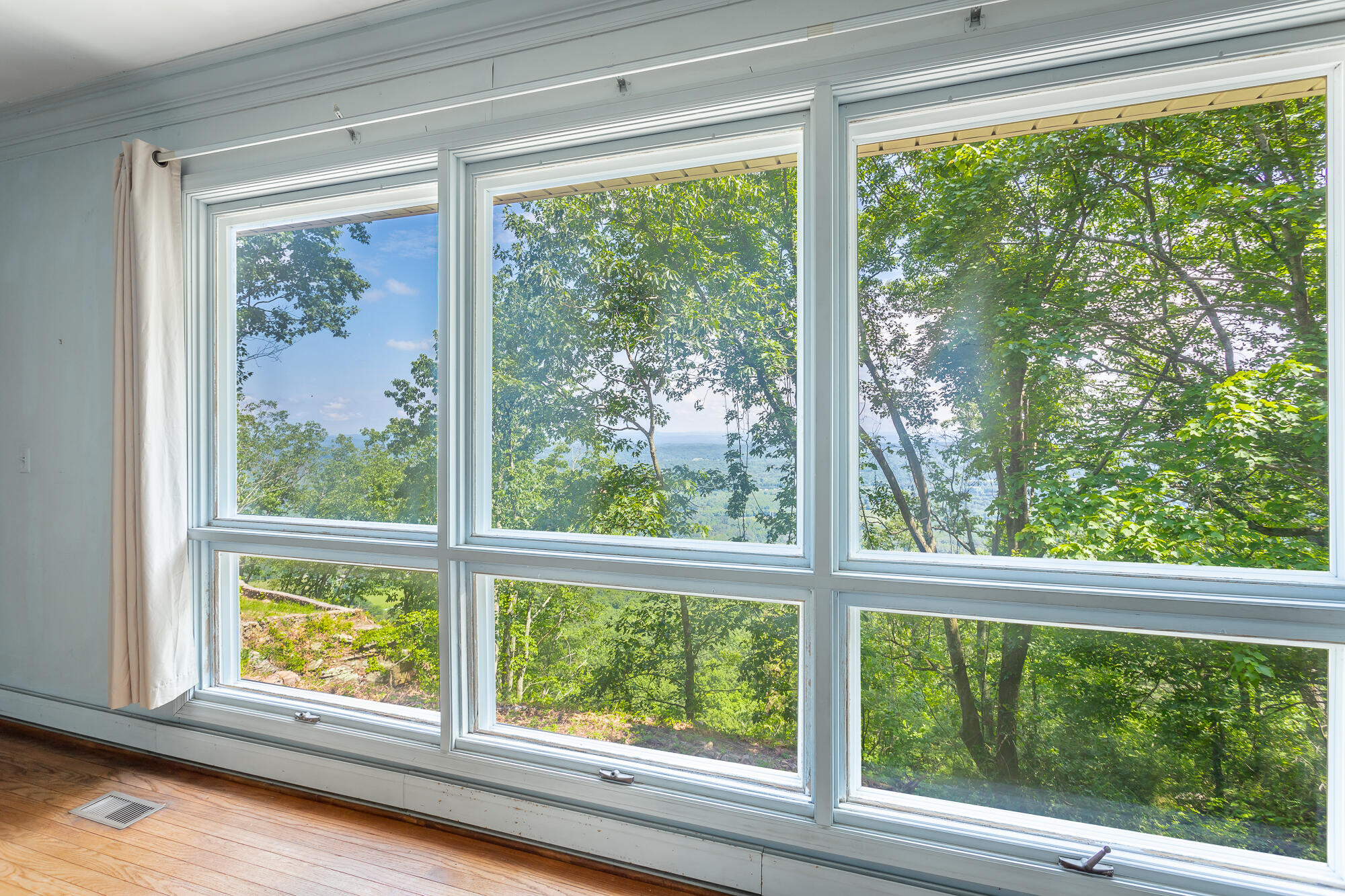 1613 Fairy Dell Trail