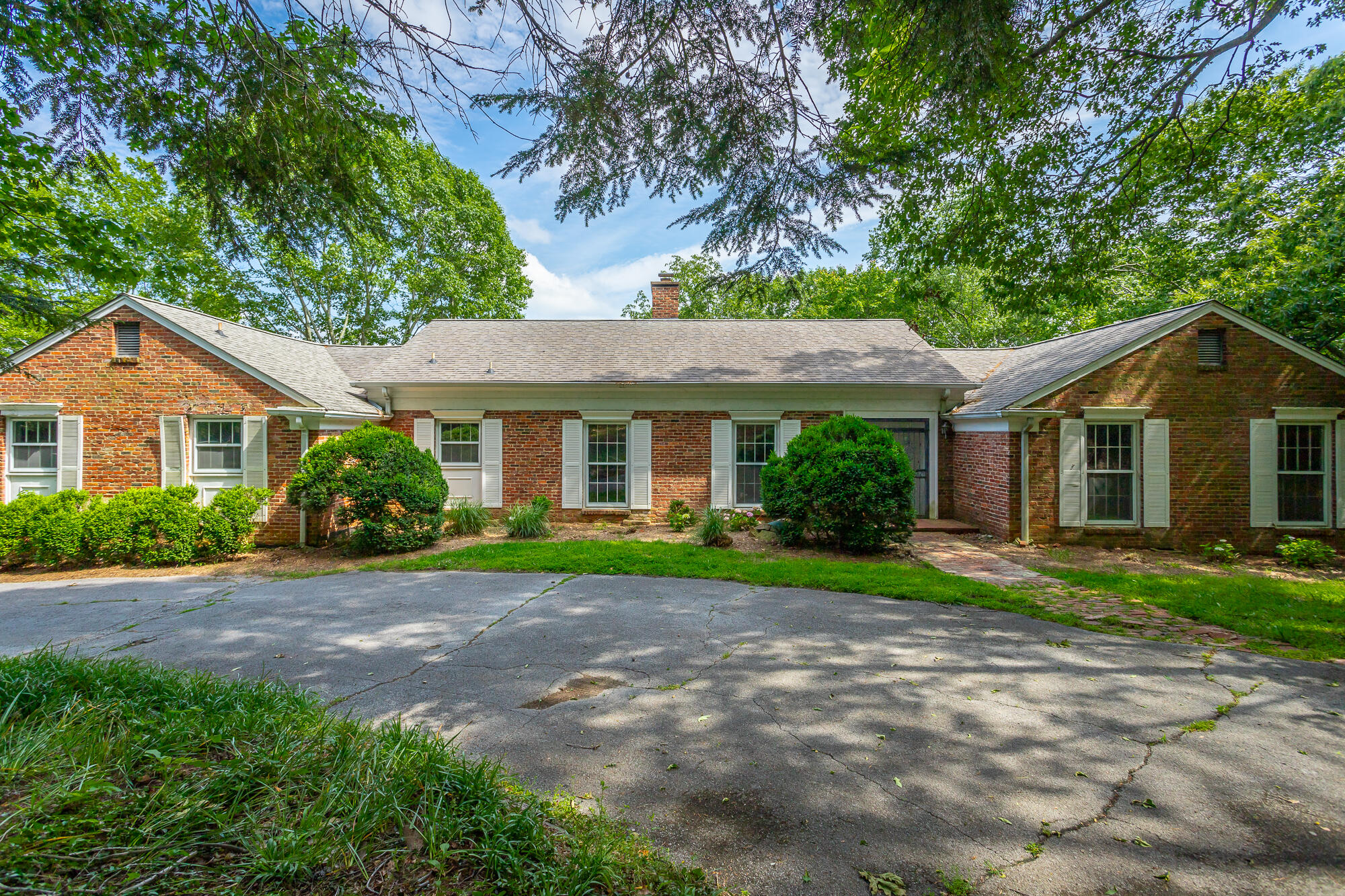 1613 Fairy Dell Trail