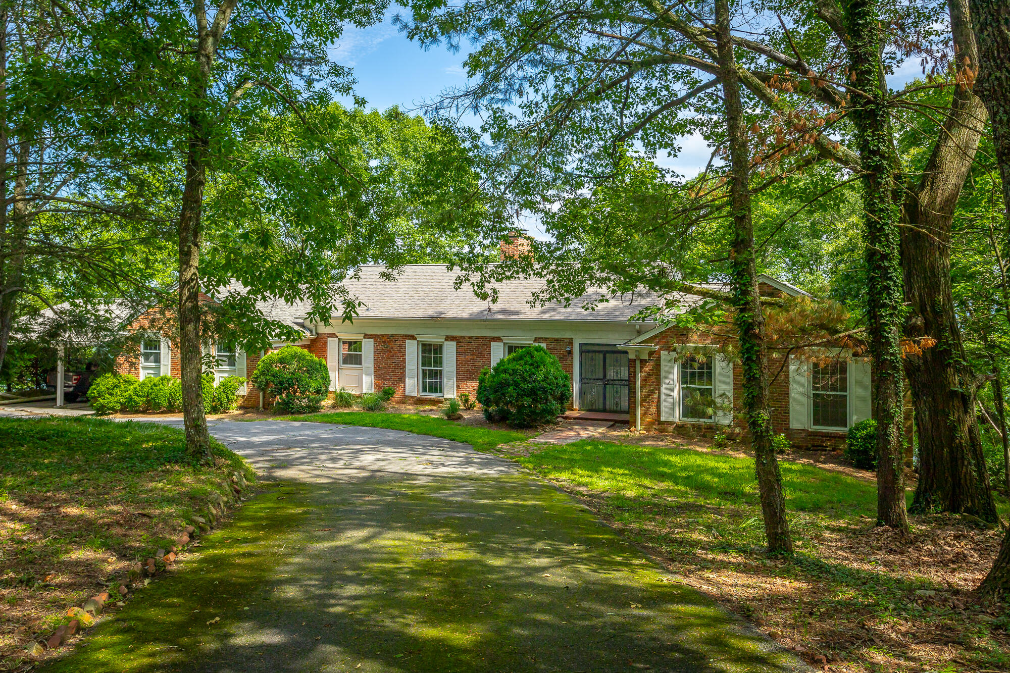 1613 Fairy Dell Trail