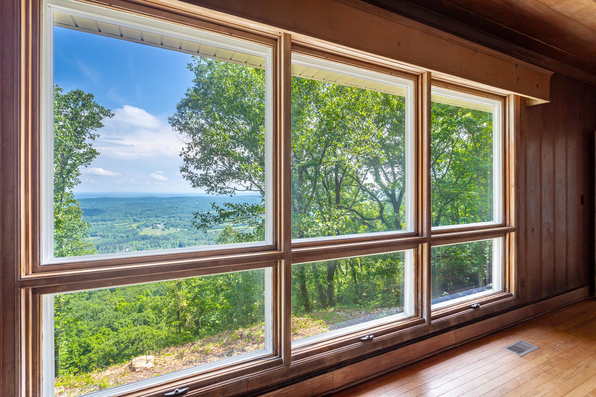 1613 Fairy Dell Trail