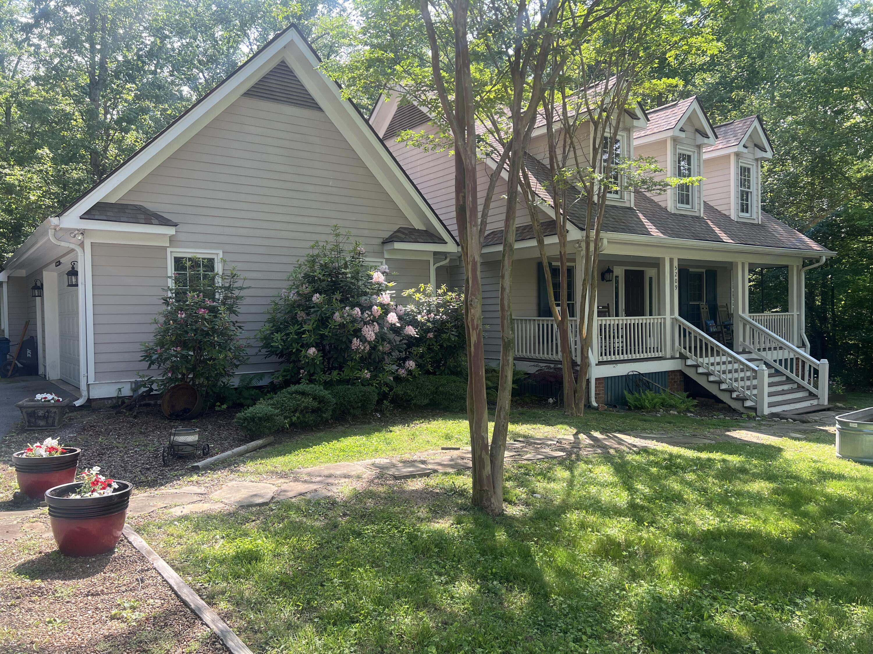 5209 Sawyer Road