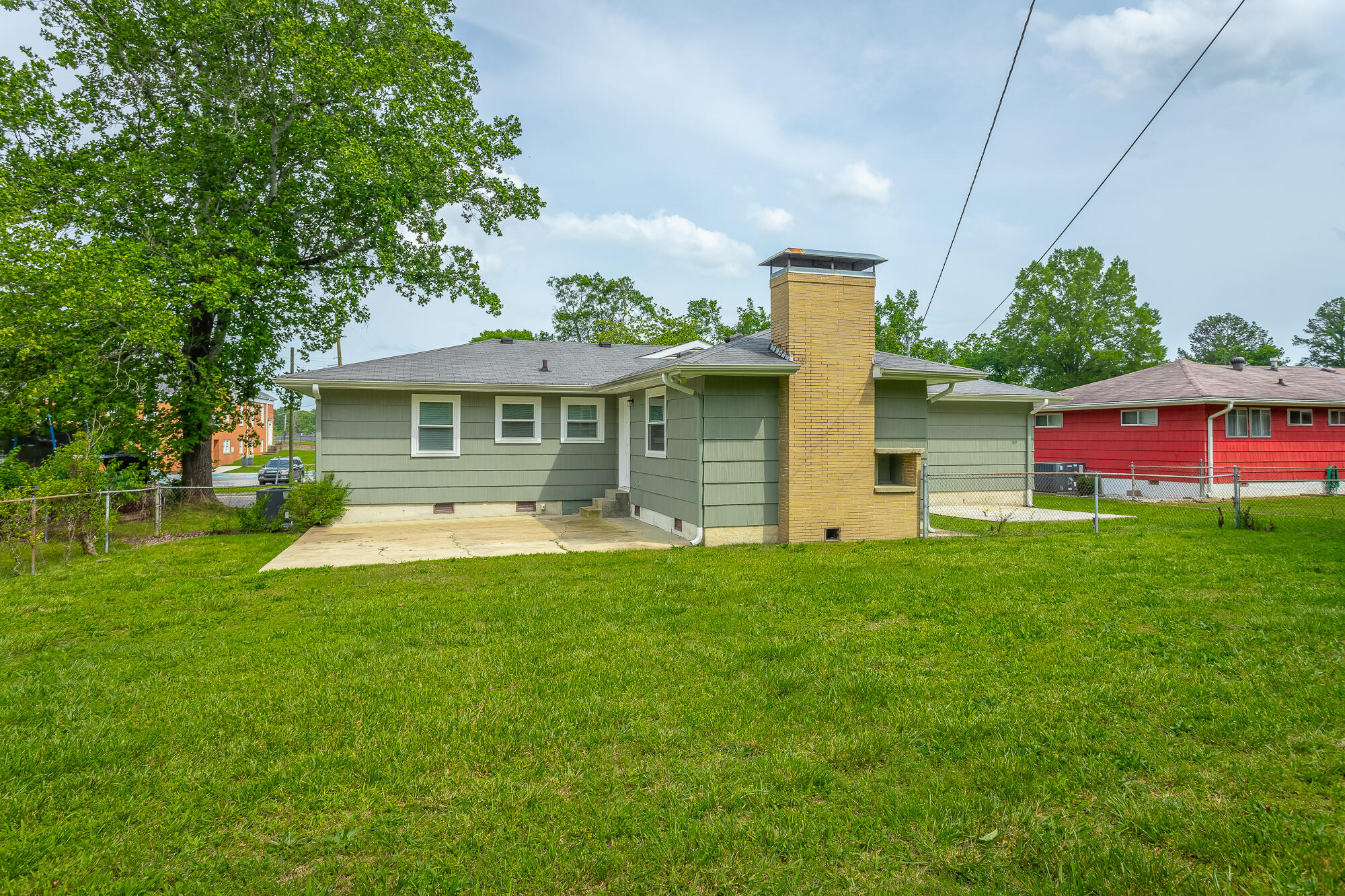 827 Woodmore Circle
