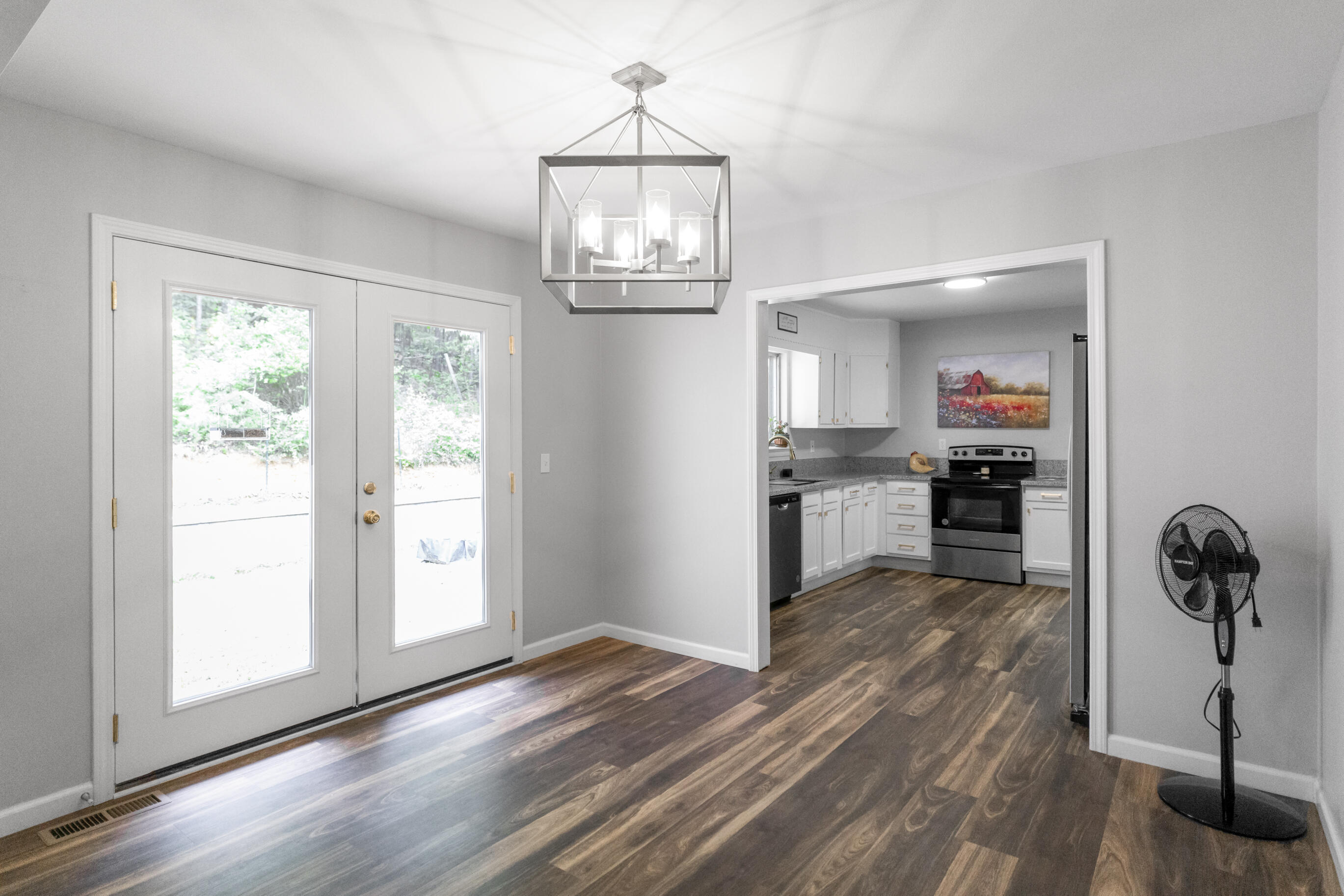 1204 N Long Hollow Road