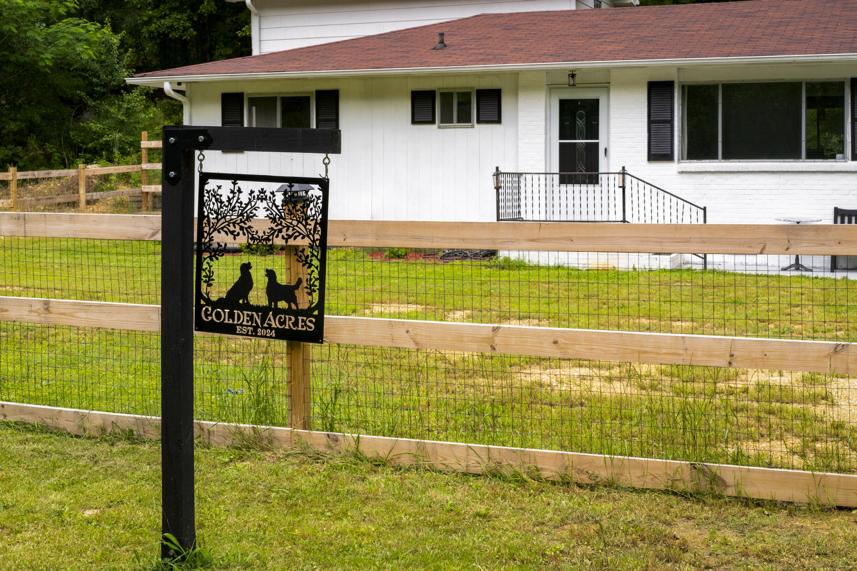 1204 N Long Hollow Road