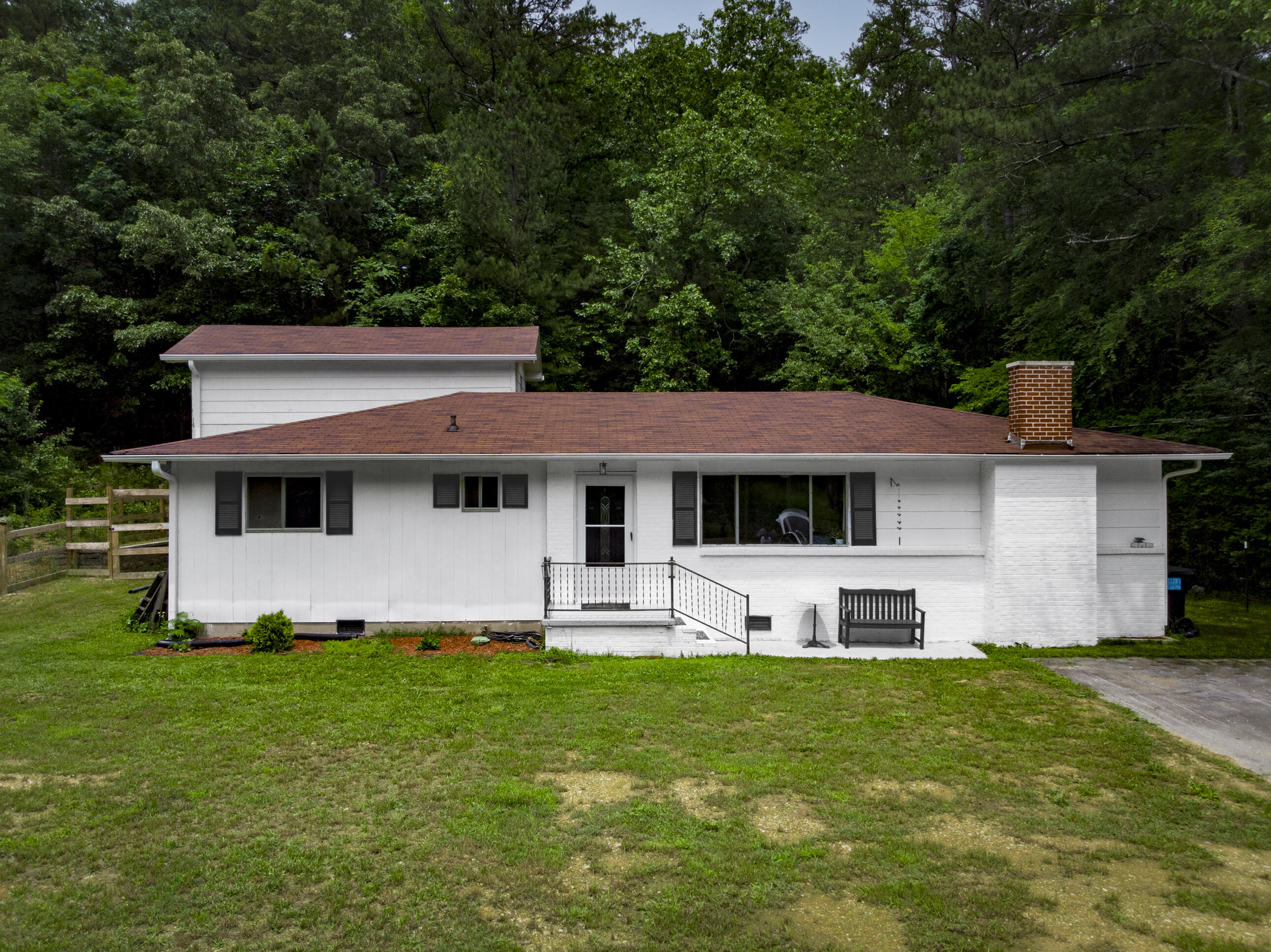 1204 N Long Hollow Road